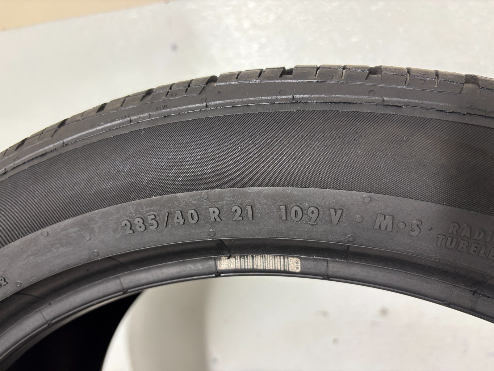 NO SHIPPING ONLY LOCAL PICK UP 2 Tires 285 40 21 Continental Pro Contact TX N0