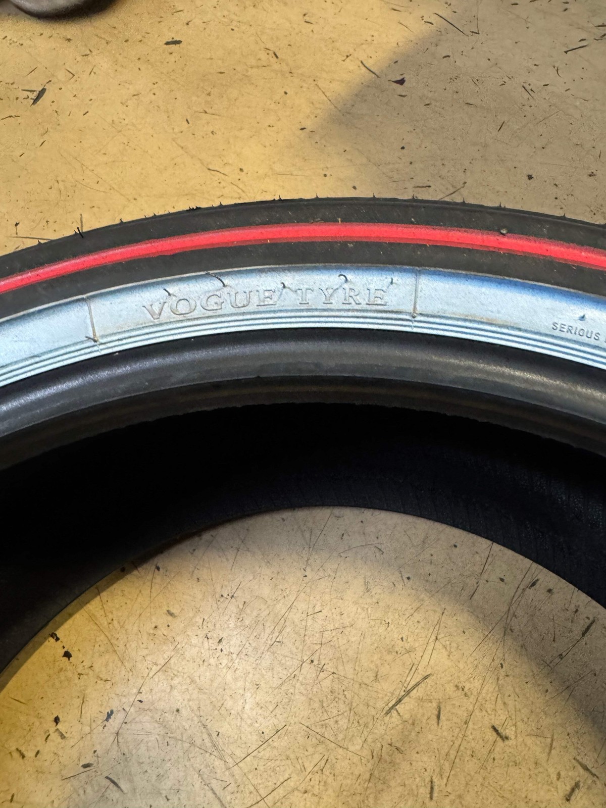 2 VOGUE CUSTOM BUILT RADIAL V WR P 245 40 20 99V XL ALL SEASON TIRE 02117065