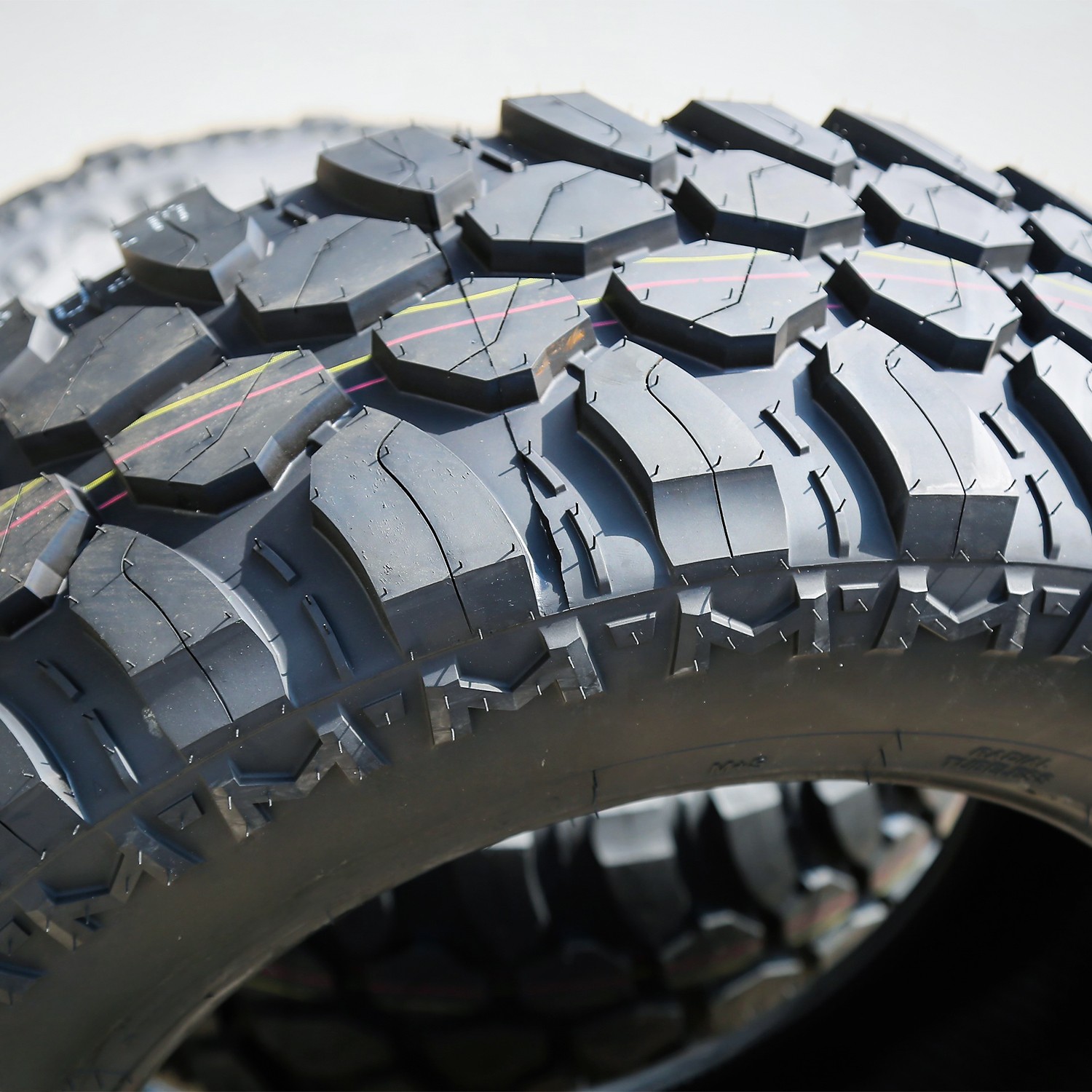 Suretrac MT200 275/70R18 125/122Q E 10 Ply Light Truck Mud Tire