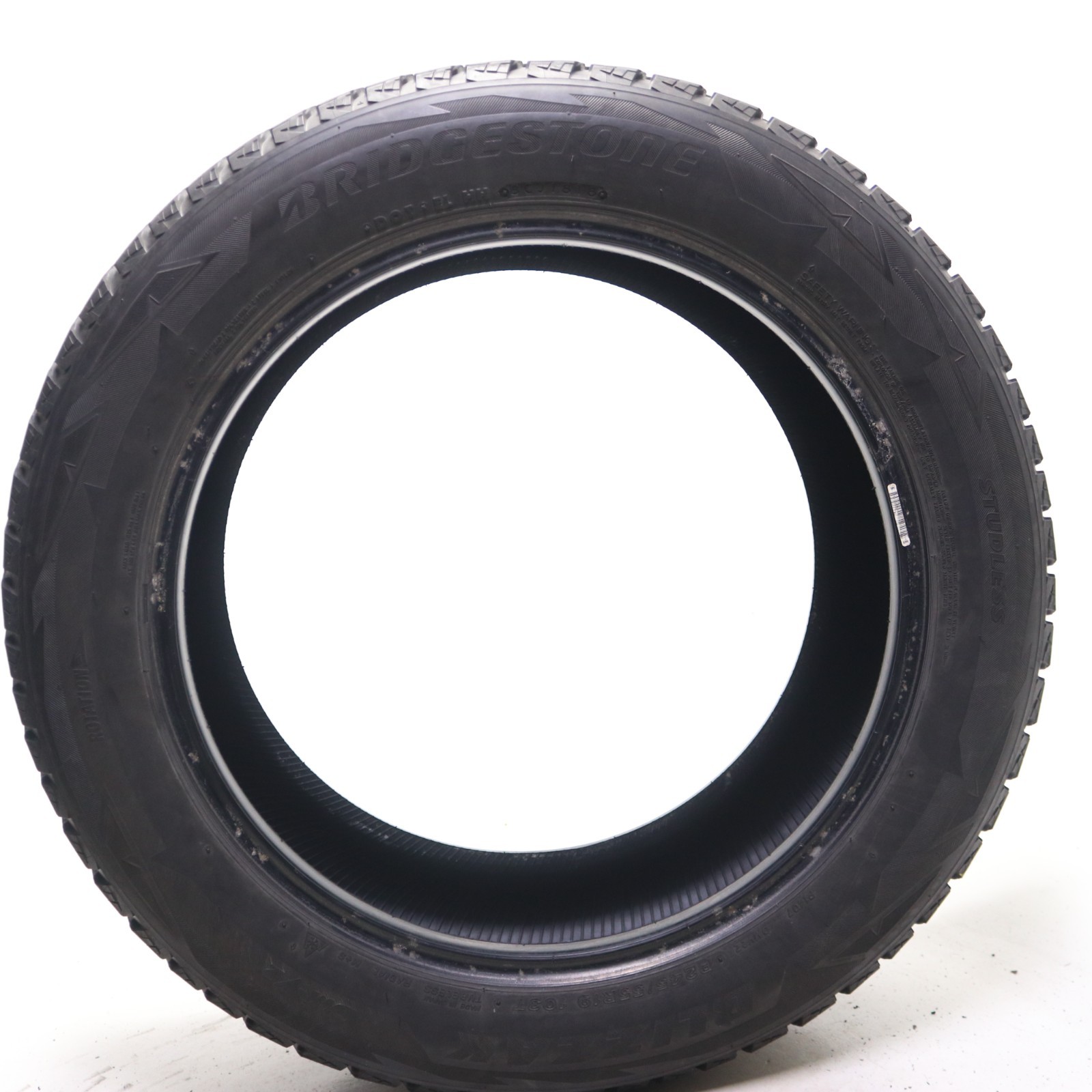 Used 245/55R19 Bridgestone Blizzak DM-V2 – 103T – 6.5/32