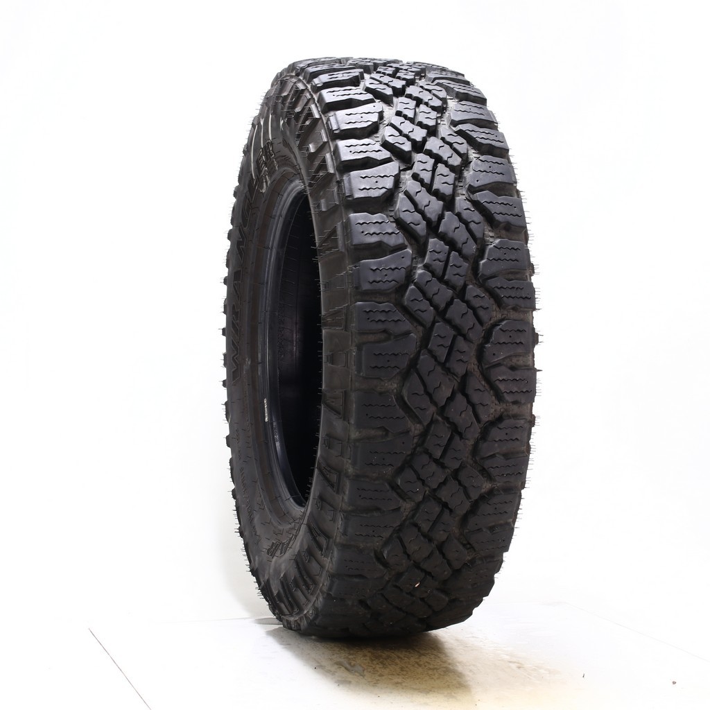 Used LT 275/70R18 Goodyear Wrangler Duratrac 125/122Q – 17.5/32
