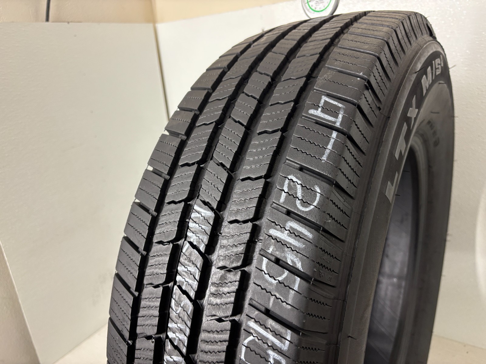 1 Tire LT 245 75 17 Michelin LTX M/S2 (10.00/32 Tread Left) NO REPAIRS