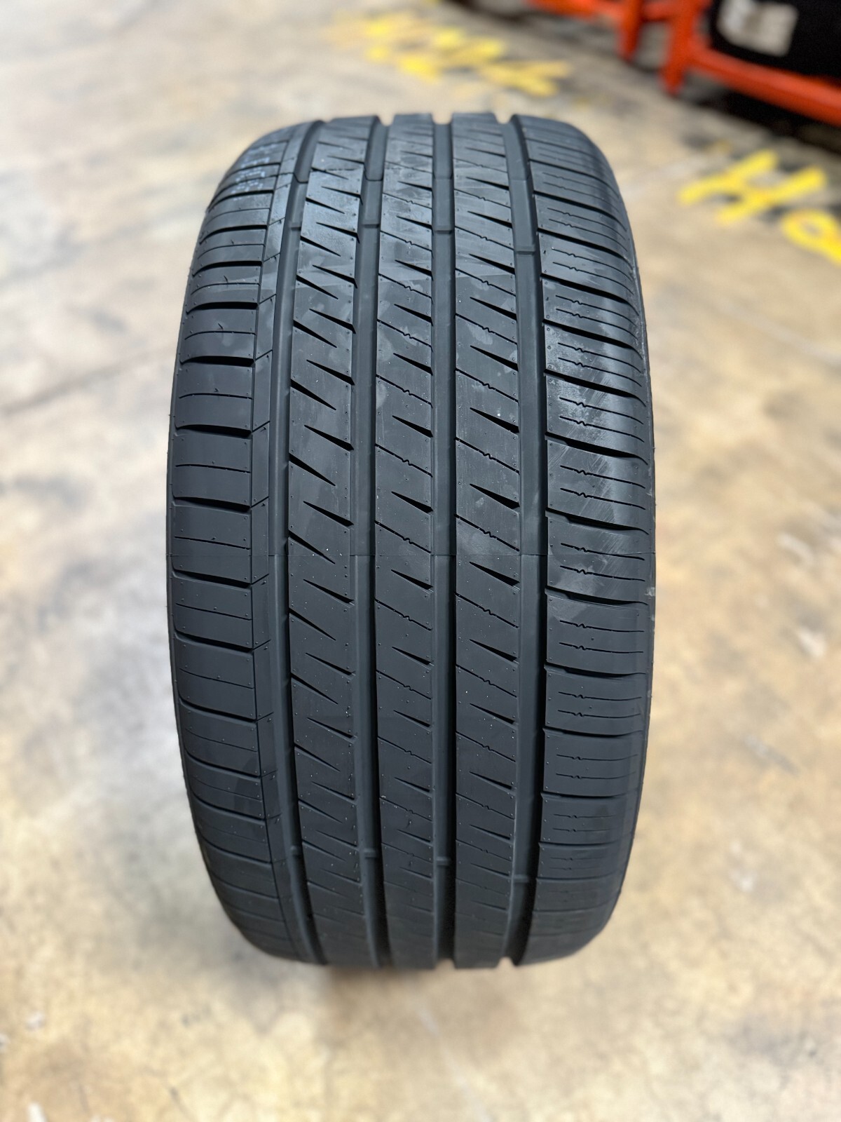 2 NEW 255/35R20 Landspider CityTraxx H/P Premium Tires 255 35 20 2553520 R20