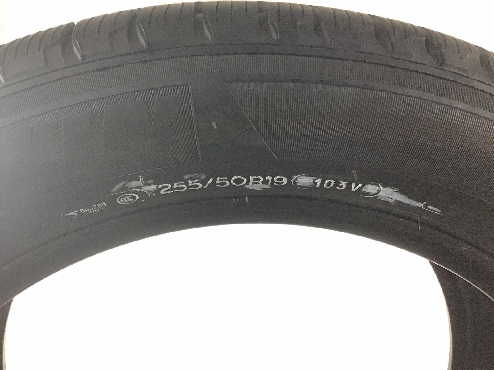 P255/50R19 Michelin Latitude Tour HP NO 103 V Used 8/32nds