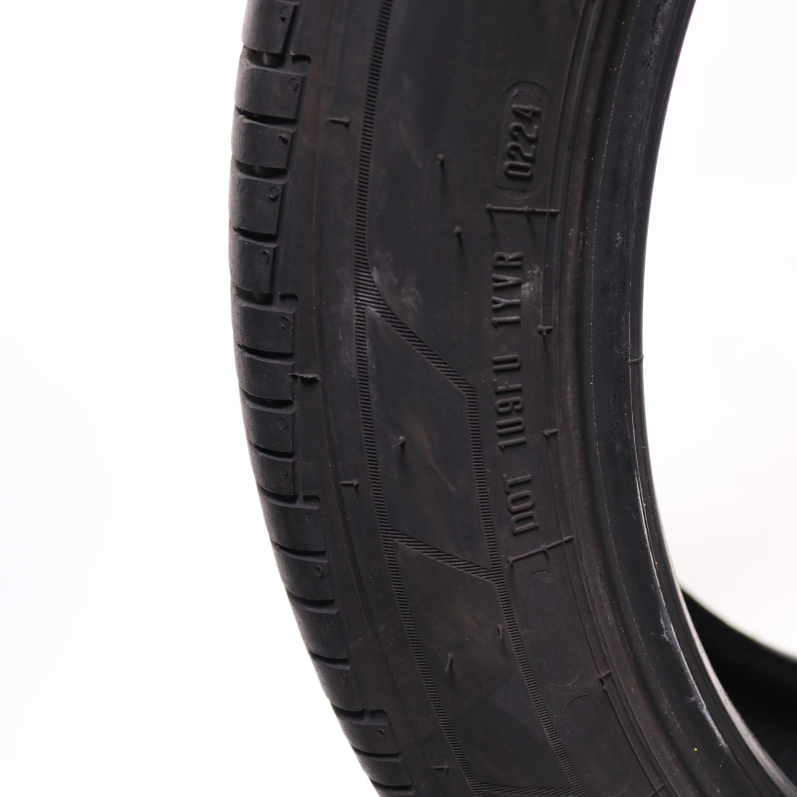 Set of 4 Used 235/45R18 Cooper ProControl – 94V – 8.5-9.5/32