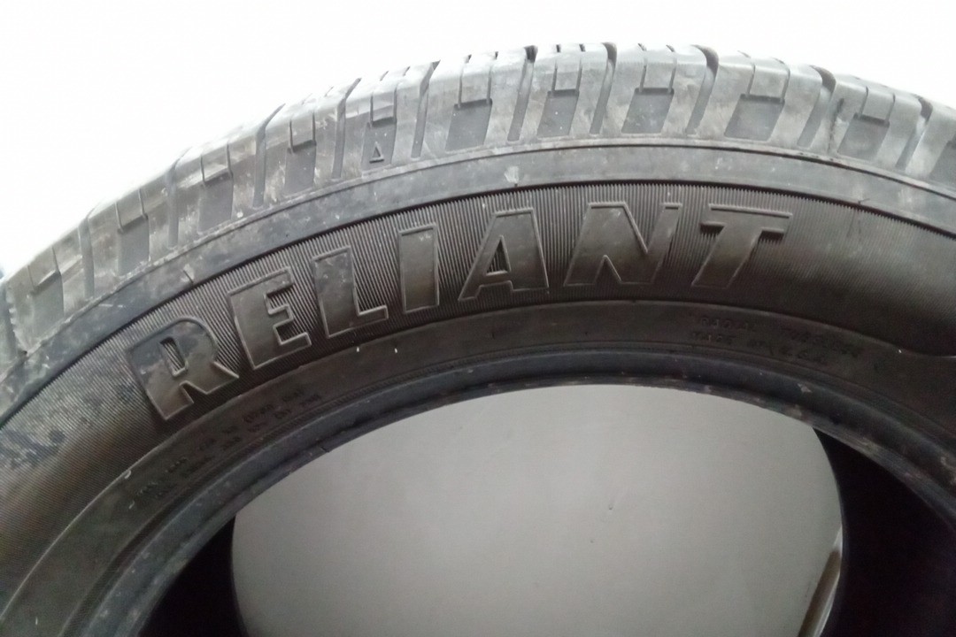 Pair of 2 Used 235/55R17 Goodyear Reliant All Season Tires w/ 7/32 Tread