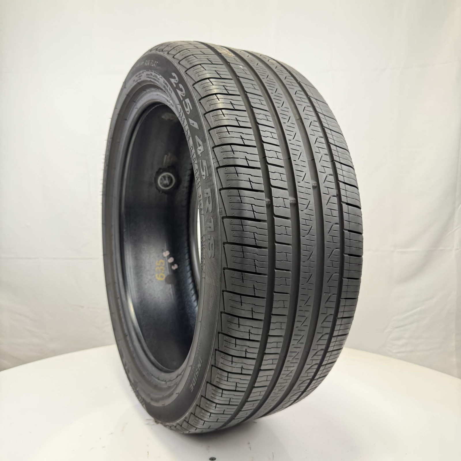Used 225/45R18 Pirelli Cinturato P7 Run Flat 95H 6.5/32 (DOT 25)