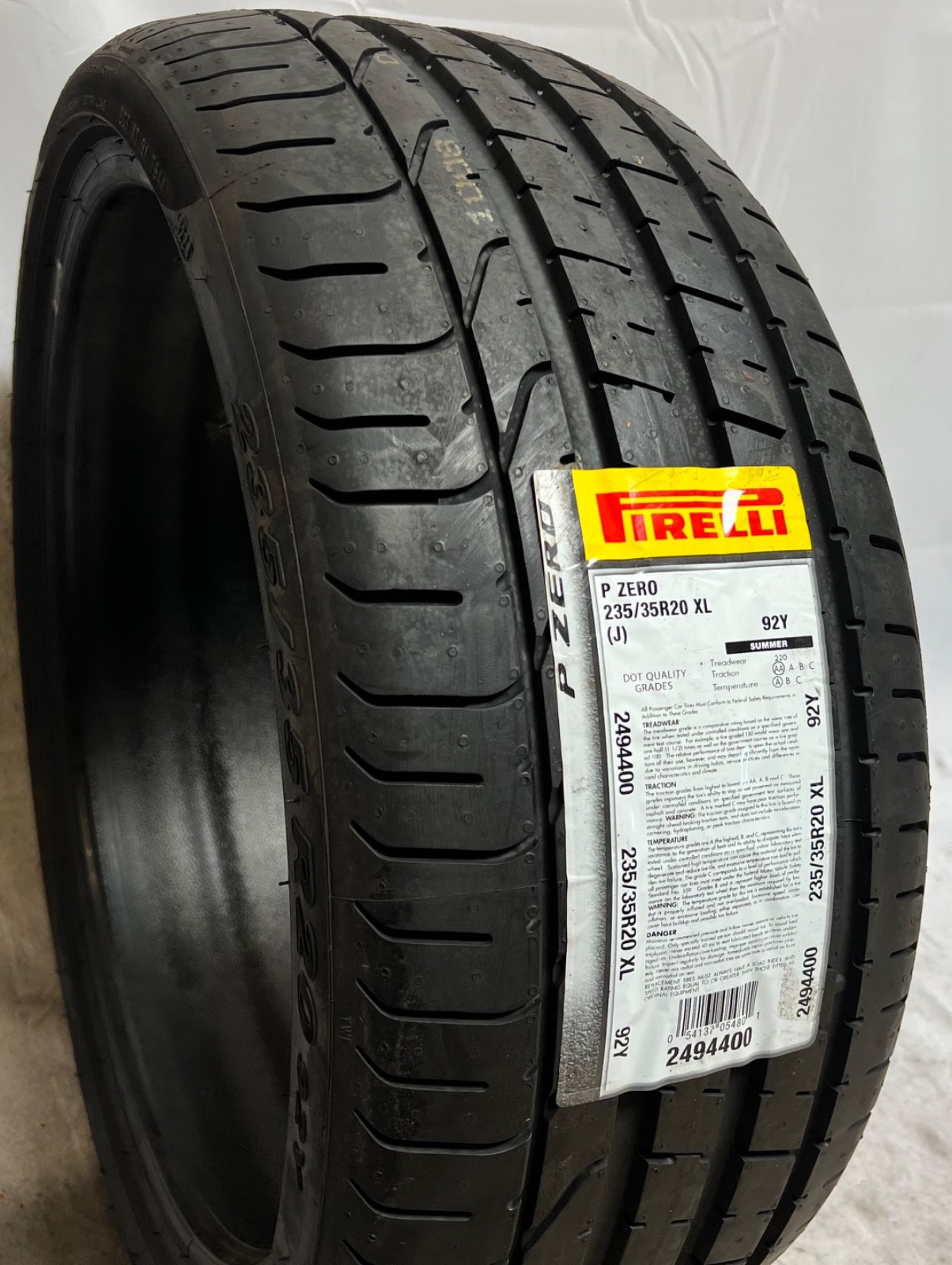 1 – NEW 235/35R20 XL (92Y) Pirelli P Zero (J) Jaguar OEM – 7109