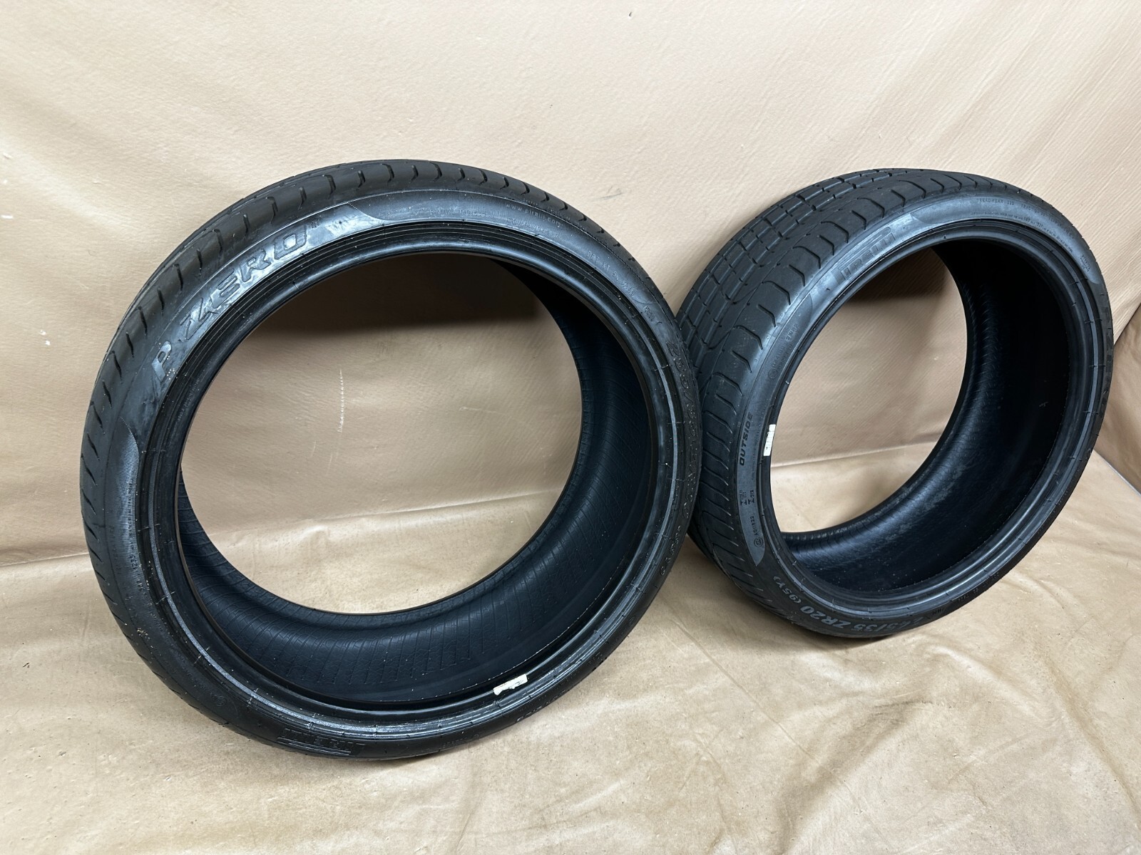 Set of 2 Tires Pirelli P Zero 235/35ZR20 (88Y) 235/35/20 88Y 8/32 Pair