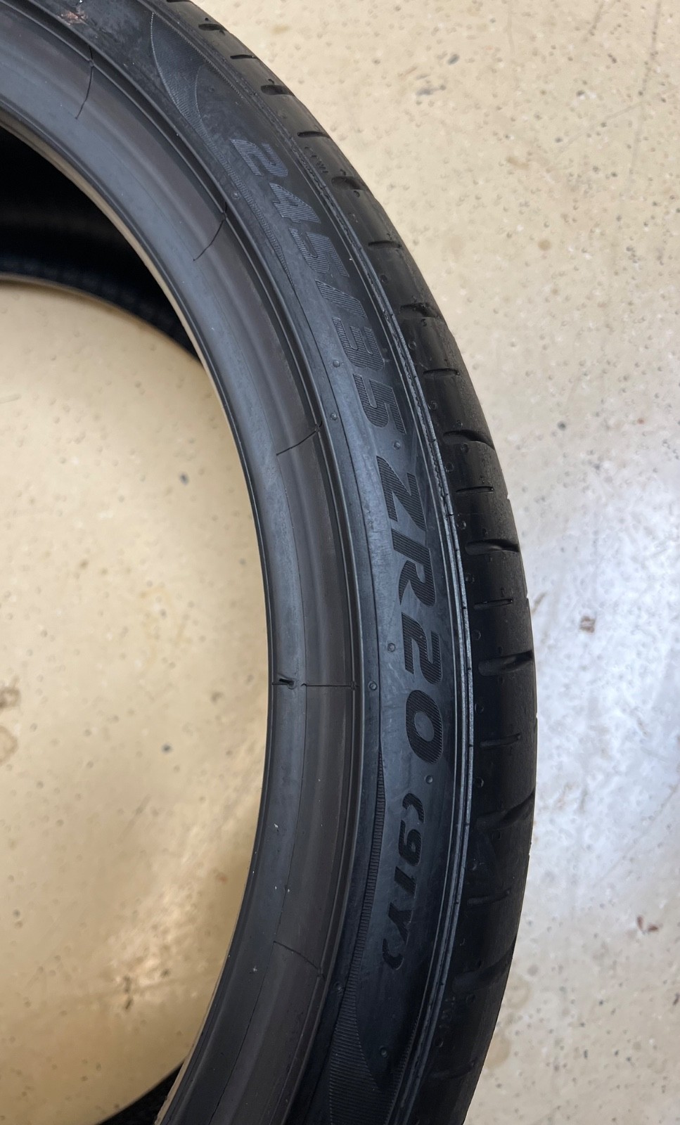 2 – NICE 245/35ZR20 (91Y) Pirelli P Zero PZ4 (NA1) Porsche OEM – 10112