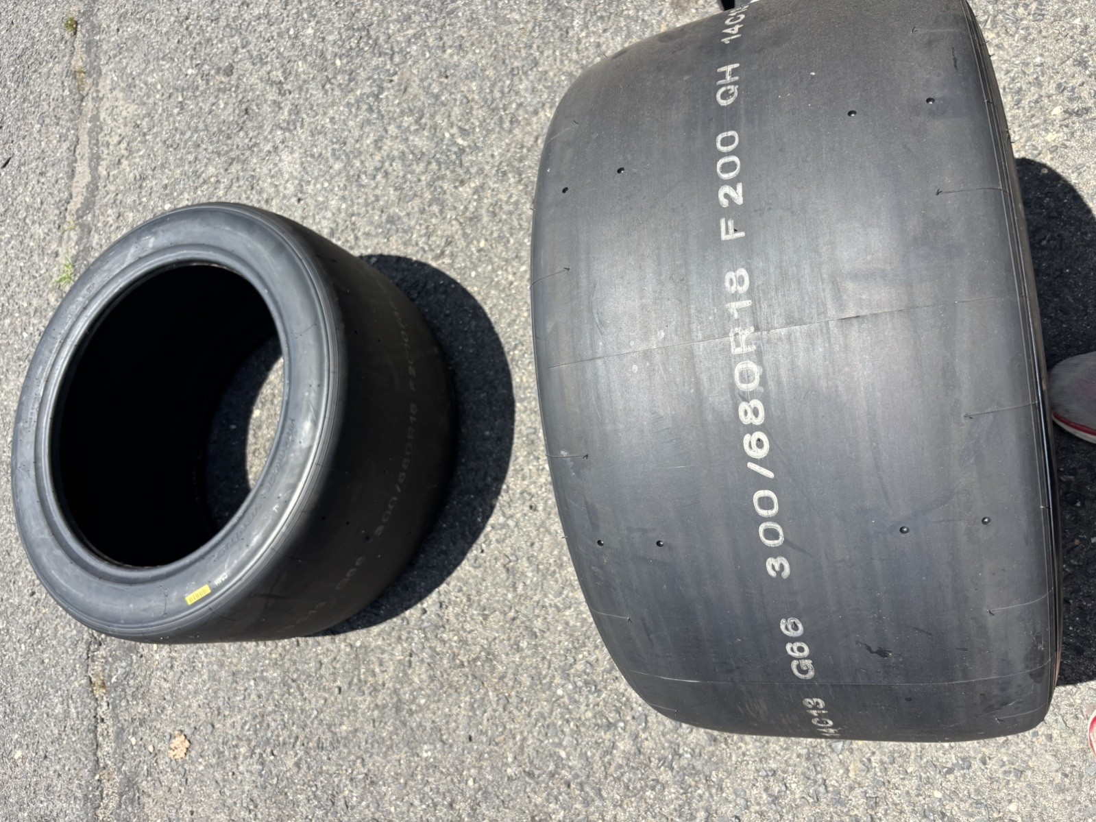 300/680R18 Hankook Ventus F200 Competition Tire Slick 300/680R-18