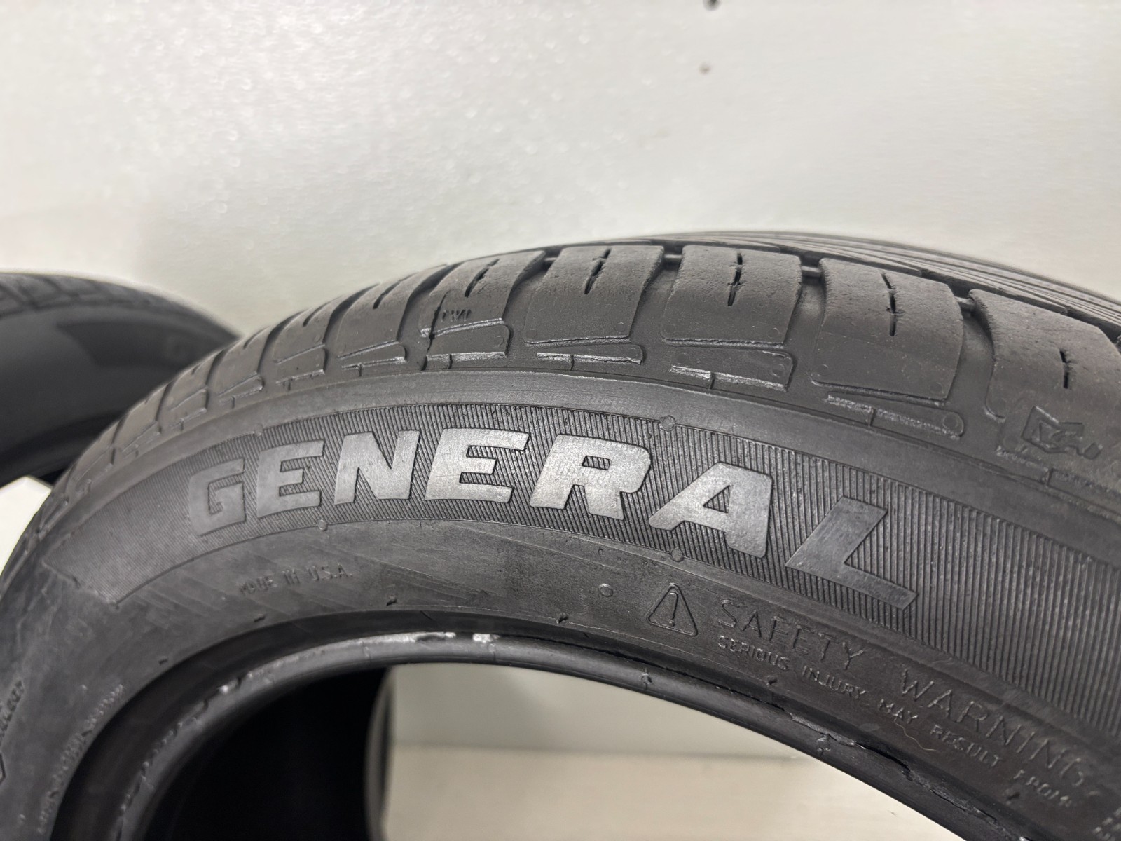 NO SHIPPING ONLY LOCAL PICK UP 2 Tires 215 55 17 General Reliatrek