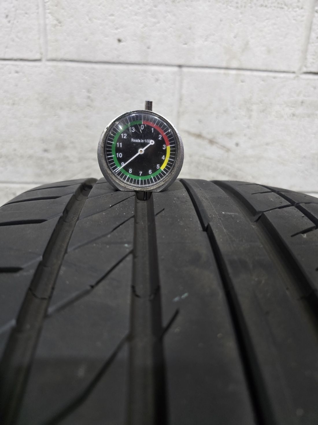 1x P265/35R21 Continental ContiSportContact 5P TO 8/32 101 Y Used Tire 2653521
