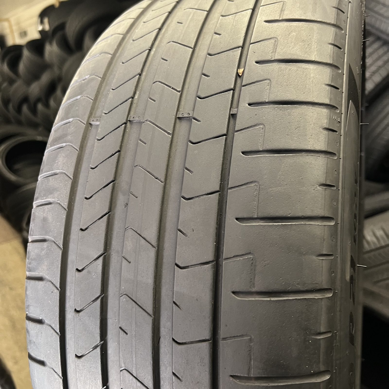 1 Tire Likenew Pirelli P Zero PZ4 BMW PNCS 255/40R21 102Y DOT.1323 NO Patch
