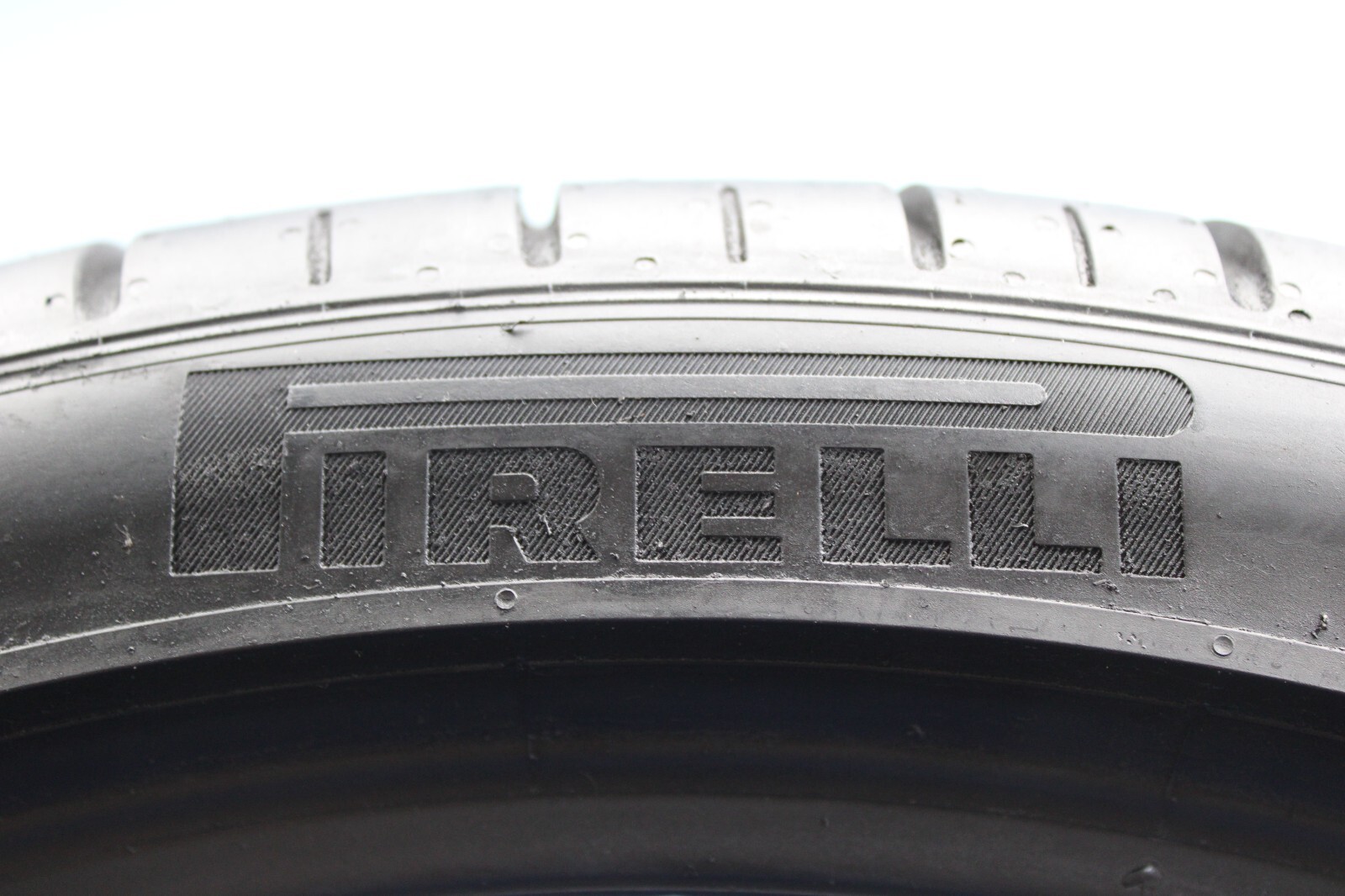 2 Used Pirelli Pzero NA1 PZ4 305/30ZR21 305/30/21 3053021 100Y