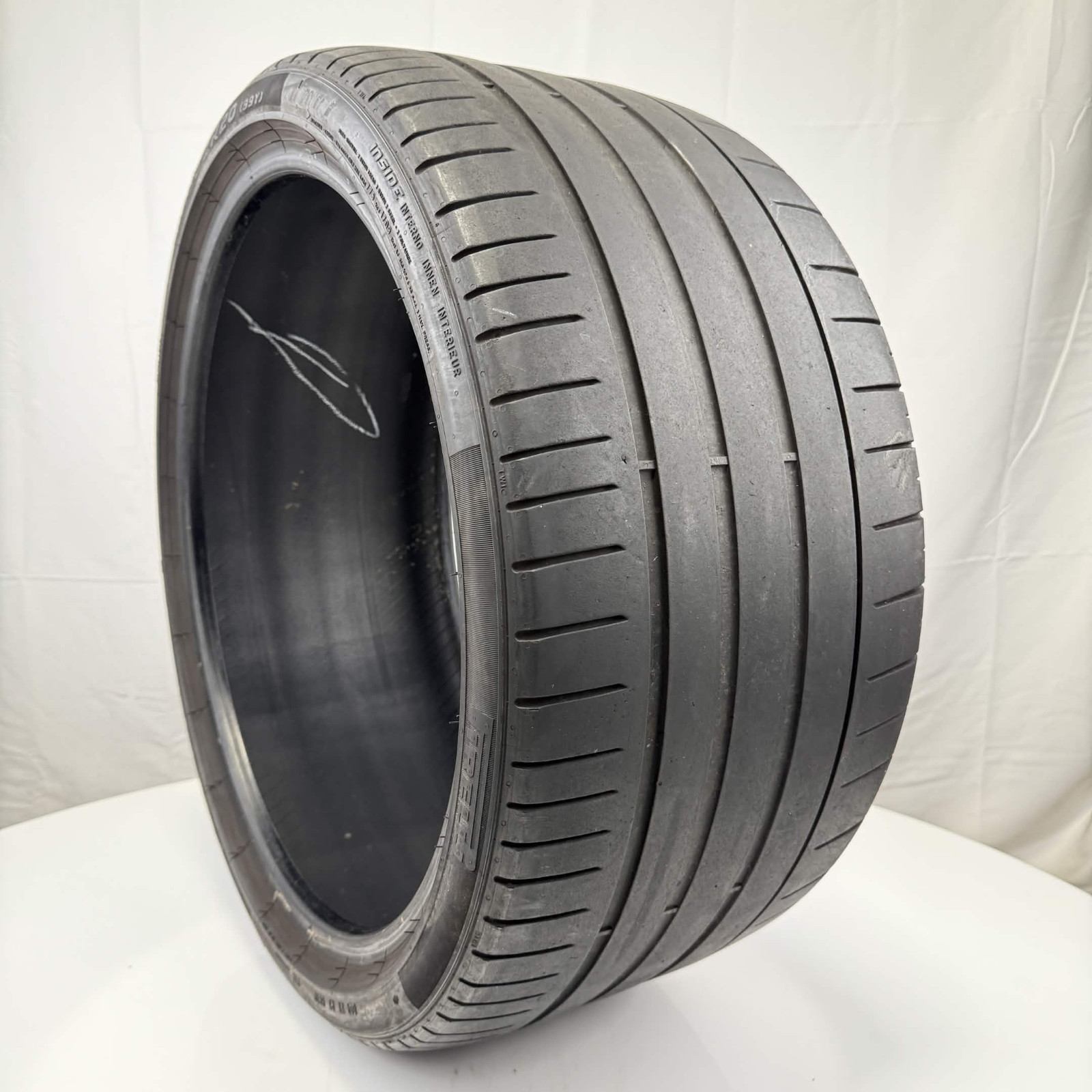 Used 285/30ZR20 Pirelli P Zero PZ4 99Y 4.5/32 (DOT 24)