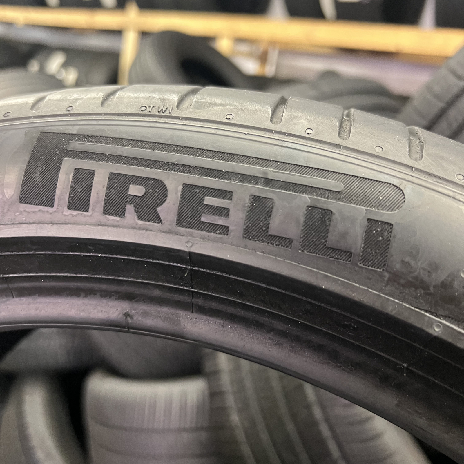 Set Of 2 Tires Pirelli P Zero PZ4 Run Flat BMW 225/45R19 96W DOT.0823 NO Patch