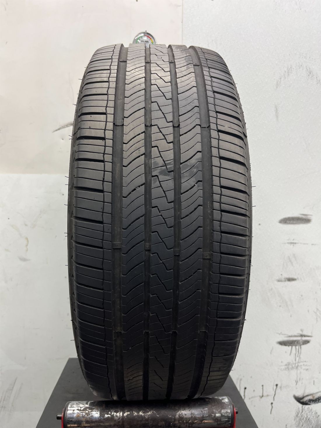 1 Used P235/55R18 Cooper Endeavor Plus 104 V – 9/32