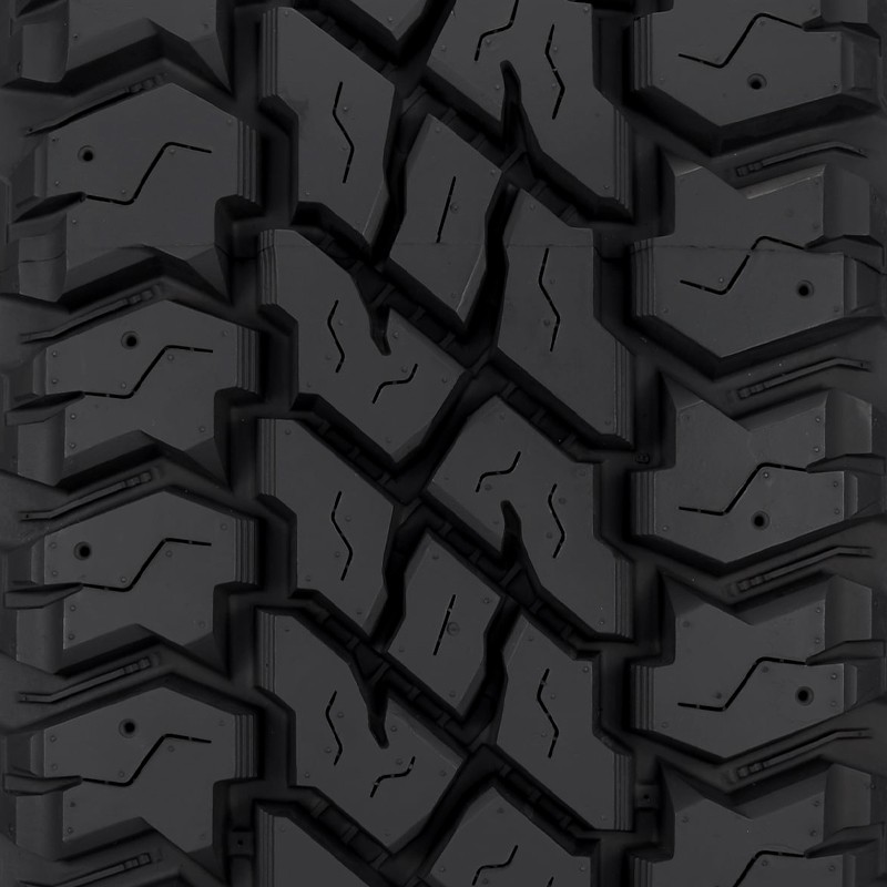 Cooper Discoverer S/T Maxx LT265/70R18/10 124/121Q Tire