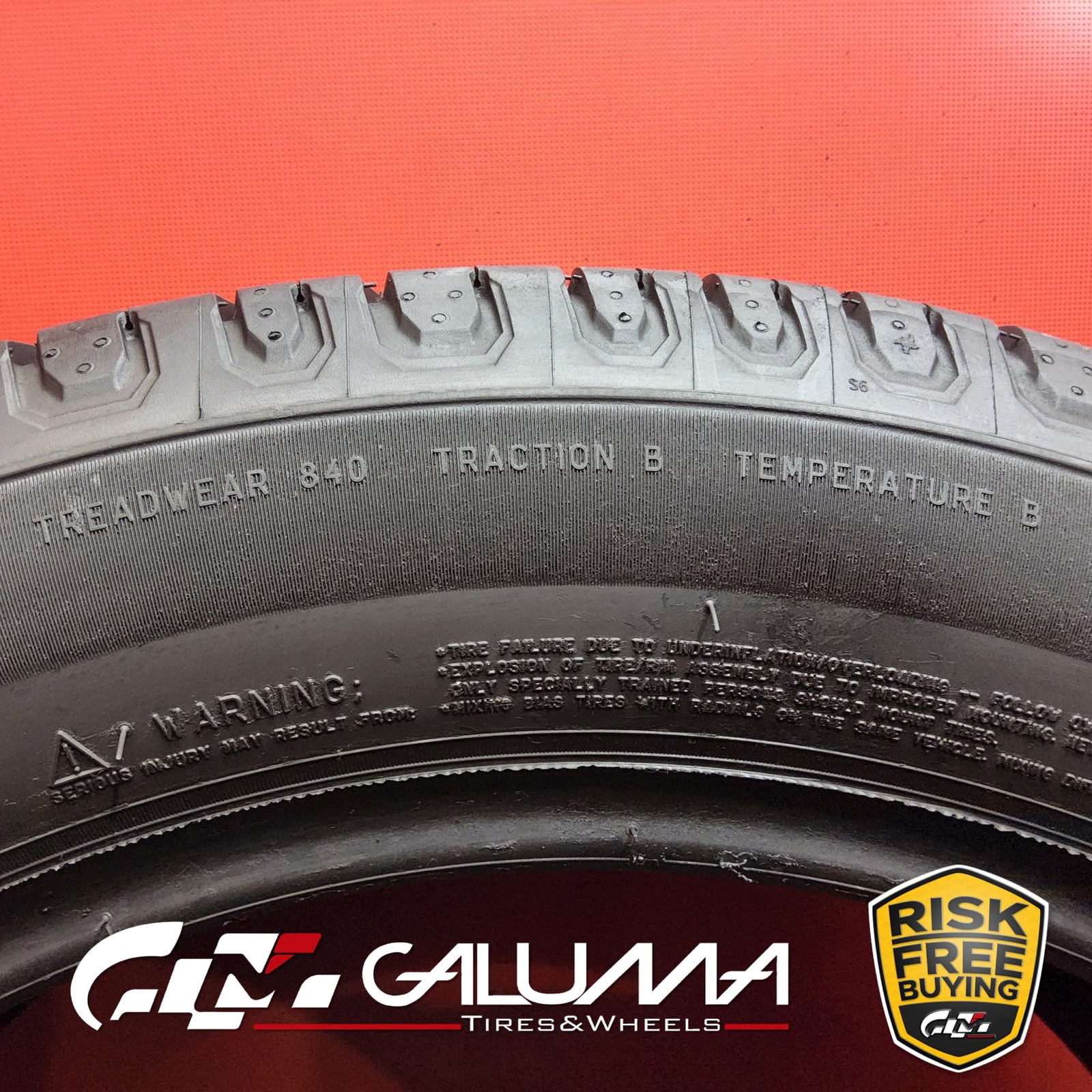 1 (One) Tire Michelin Defender 2 XL 235/55R19 235/55/19 105H No Repairs #94755