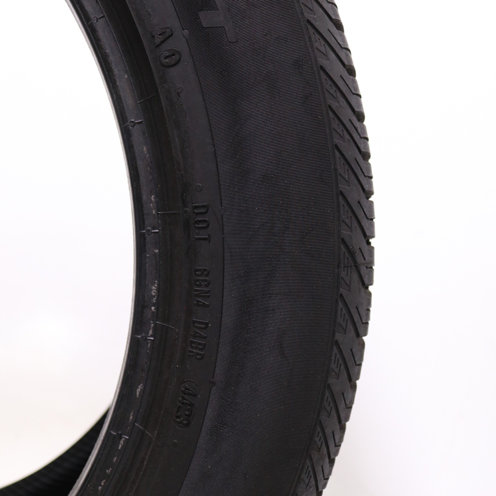 Set of 2 Used 255/50R20 Continental CrossContact LX Sport AO – 109H – 7.5-8/32