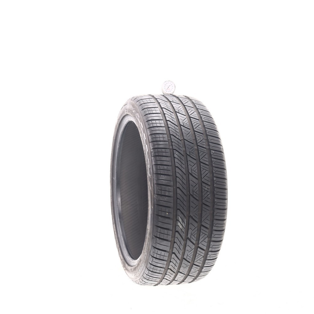 Set of (4) Used 245/40ZR19 Road Hugger GTZ 98W – 8-10/32 (1AGYL)