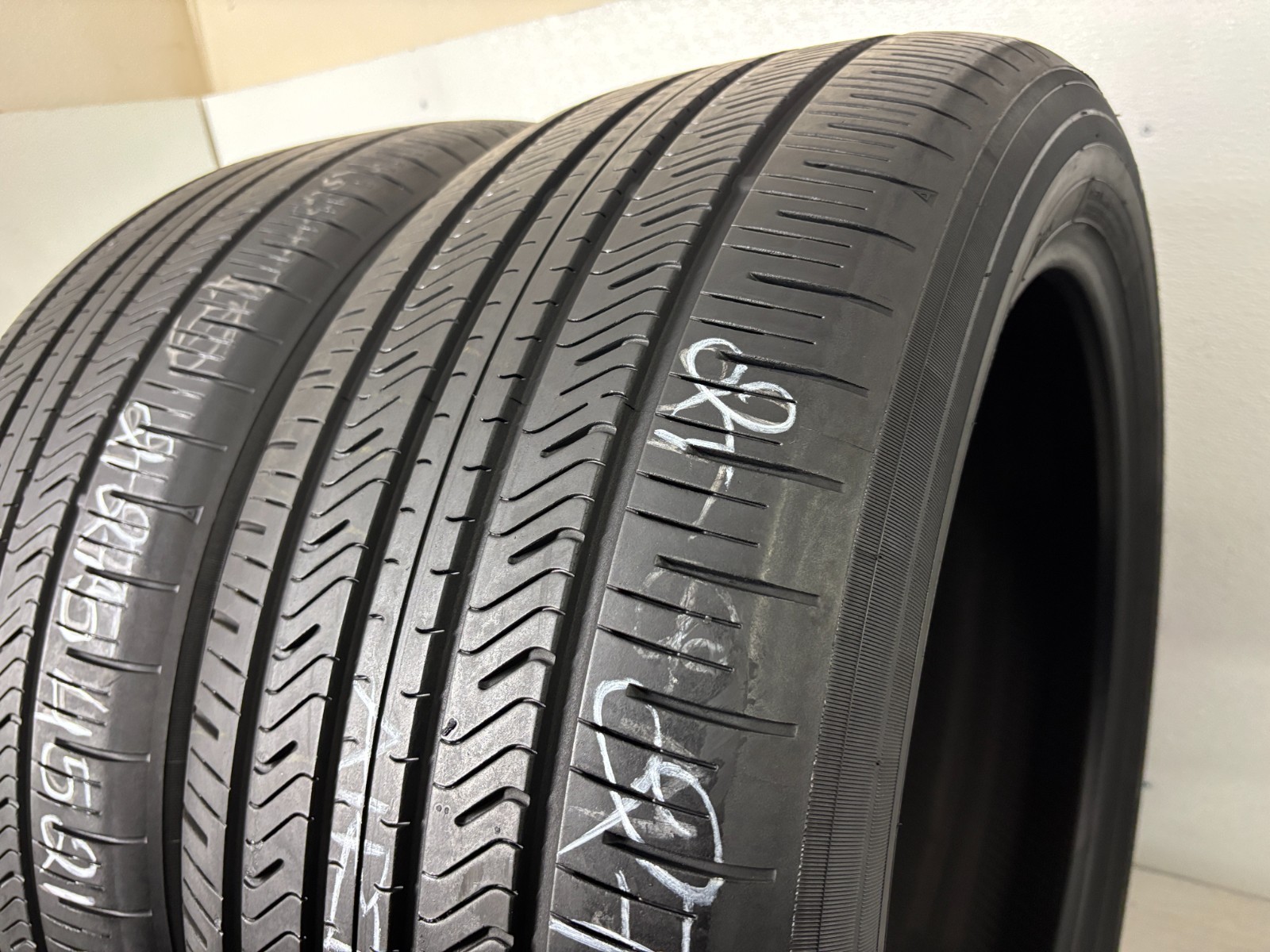 NO SHIPPING ONLY LOCAL PICK UP 2 Tires 275 45 21 Toyo Open Country A50