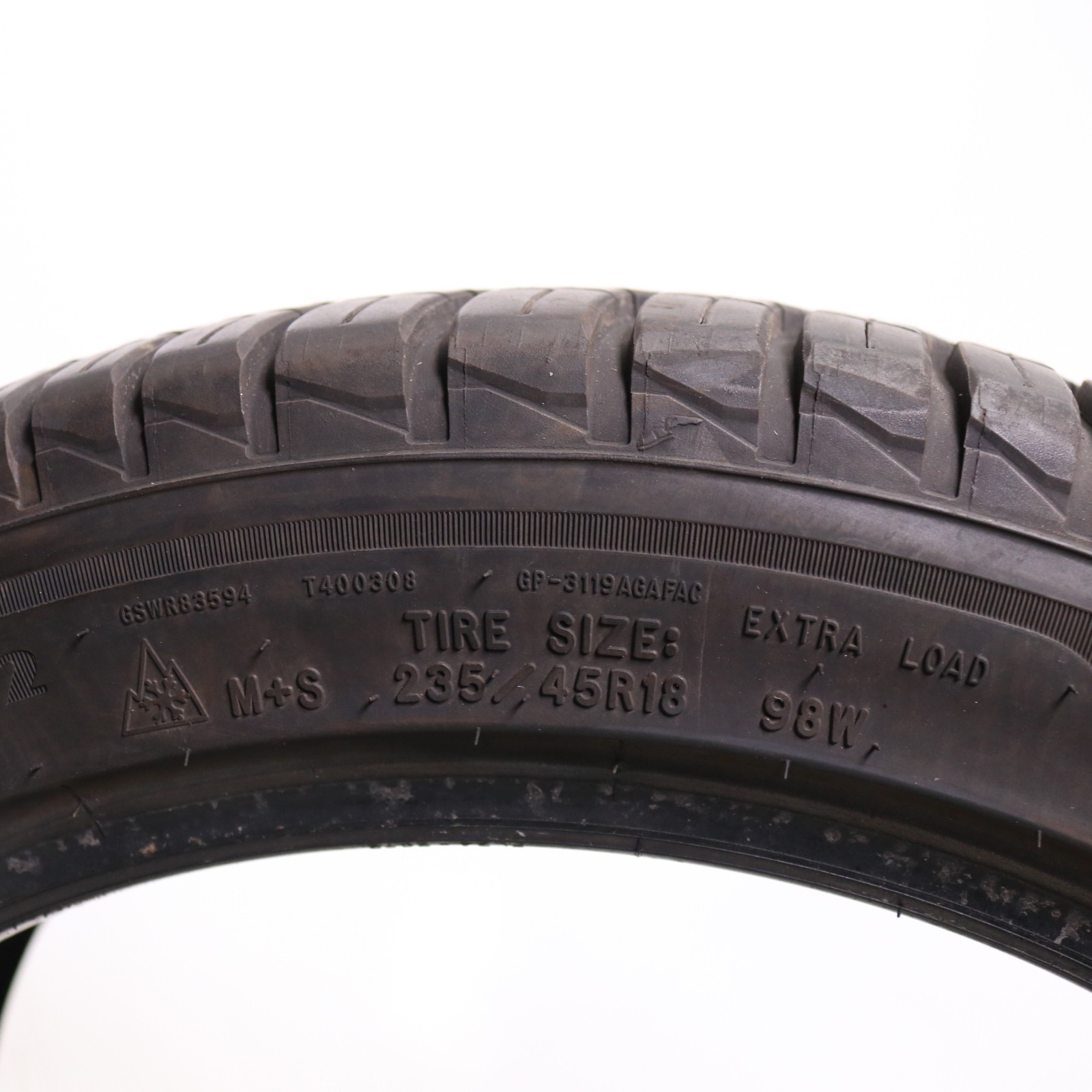 Set of 2 Used 235/45R18 Goodyear Assurance WeatherReady 2 – 98W – 8.5-9.5/32