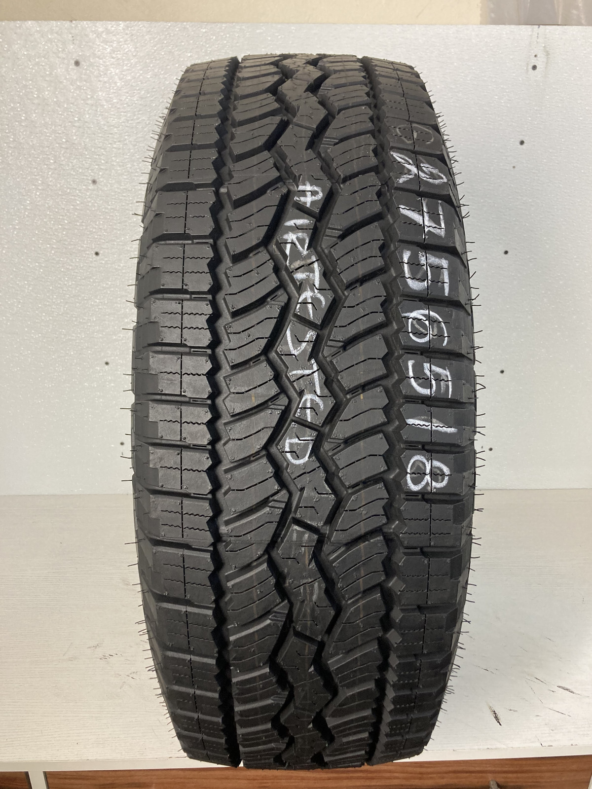 1 Tire LT 275 65 18 Falken Wildpeak A/t3w (100% Tread) NO REPAIRS 113S