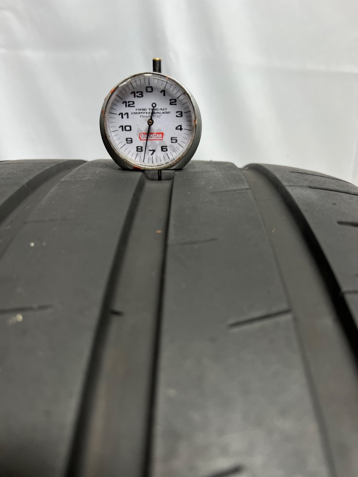1 – NICE 325/30ZR23 XL (109Y) Pirelli P Zero PZ4 (L1 ELECT) Lamborghini – 6020