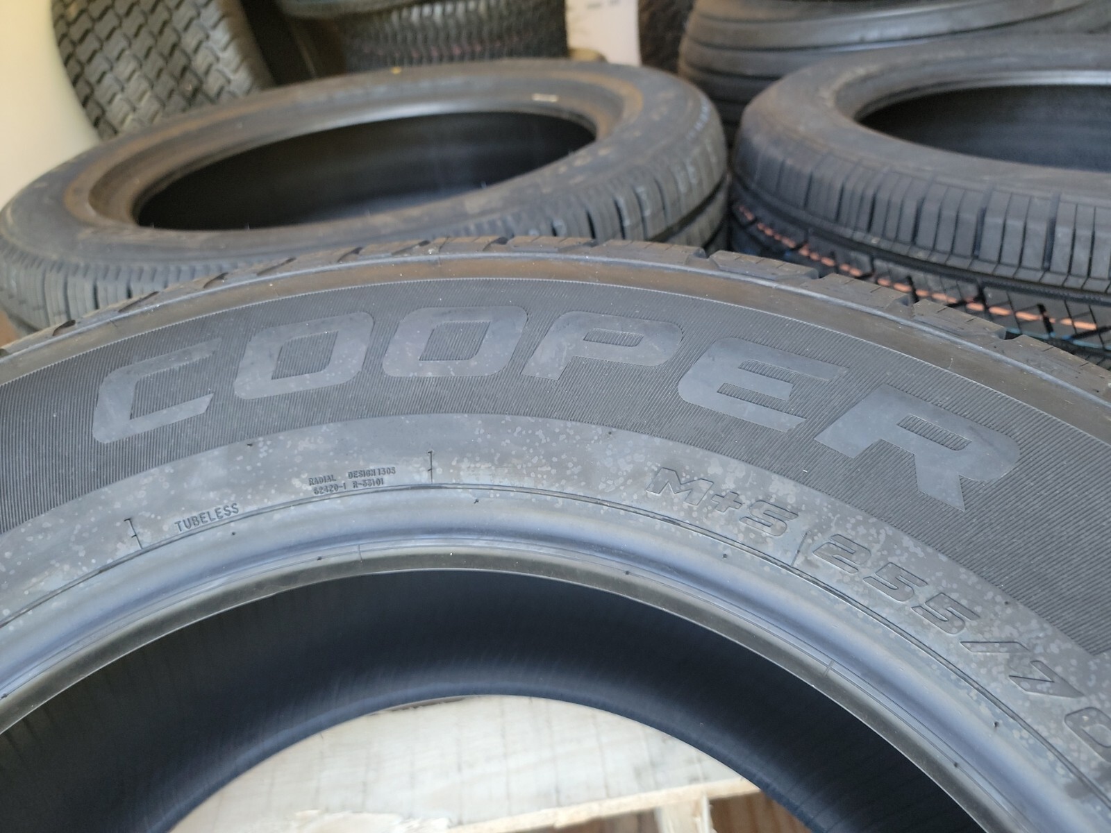 1 New 255/70R18 Cooper Discoverer SRX SUV/Crossover All-Season Tire Free Shippin
