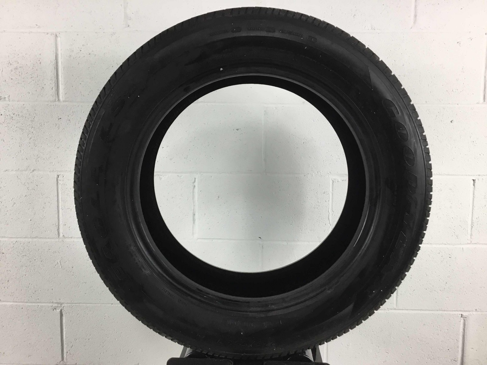 P225/55R17 Goodyear Eagle LS-2 97 H Used 6/32nds