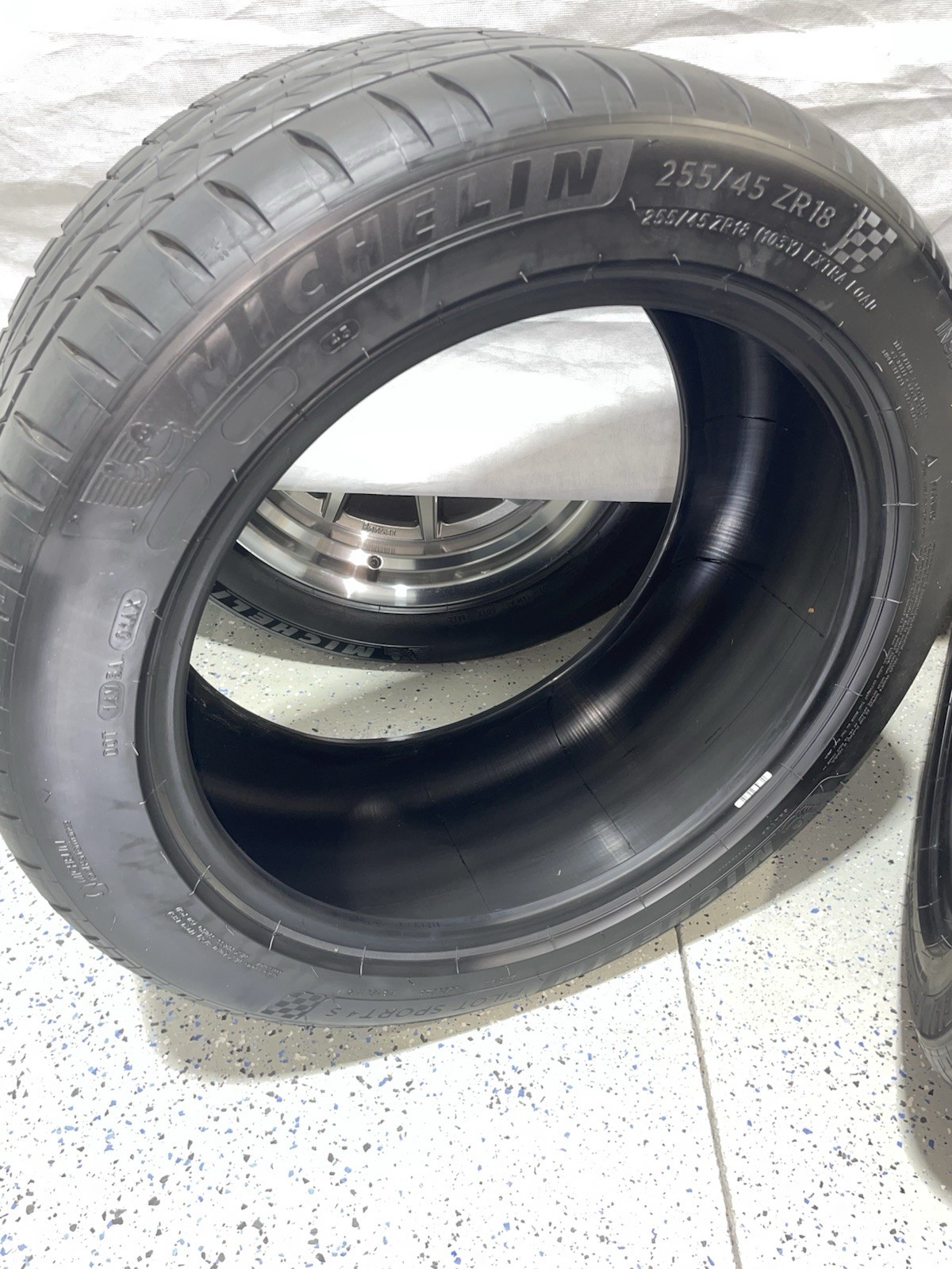 Michelin Pilot Sport 4S 255/45R18 Tires – Set of 2 – New/Unpackaged/Unused
