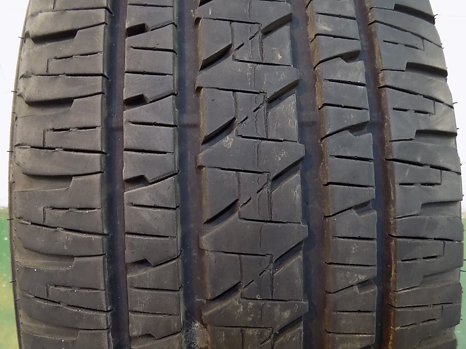 P275/55R20 Bridgestone Dueler H/L Alenza Plus 111 H Used 9/32nds