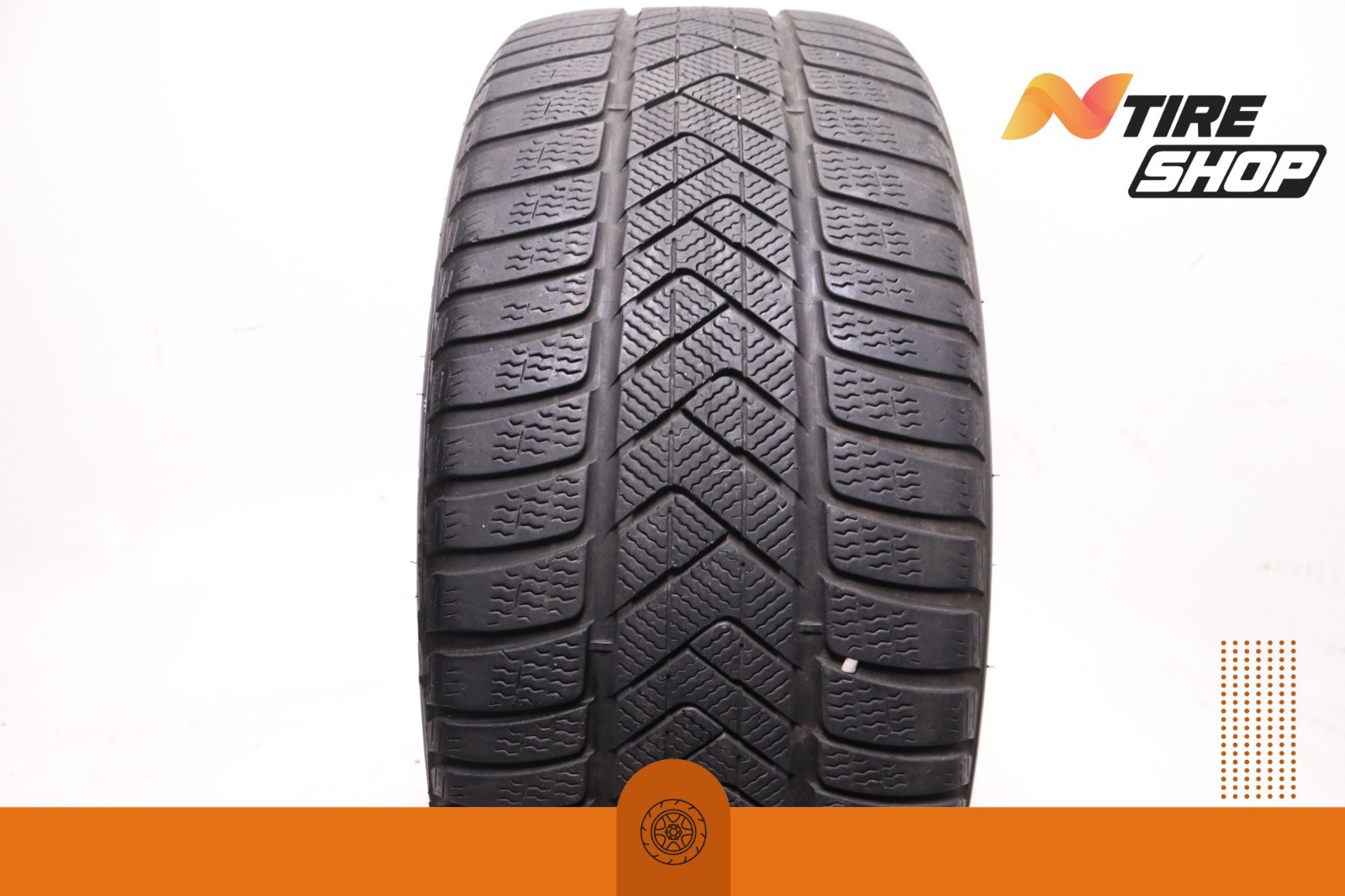 Set of 2 Used 275/40R21 Pirelli Scorpion Winter Run Flat – 107V – 6.5/32