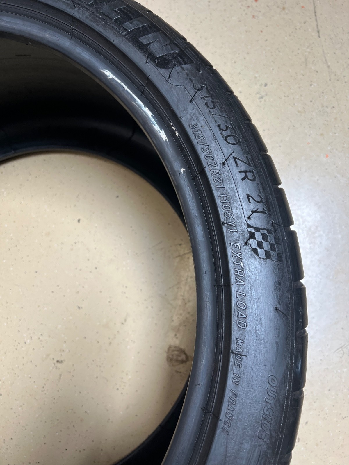 2 – NO REPAIRS 315/30ZR21 XL (105Y) Michelin Pilot Sport 4 S (ND0) Porsche 7043