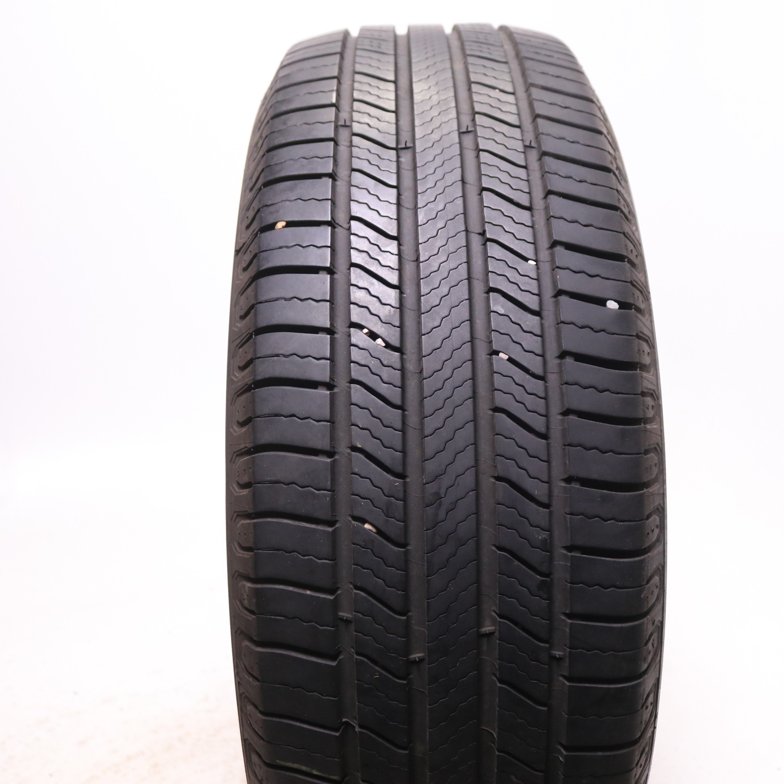 Set of 4 Used 235/60R18 Michelin Defender 2 – 107H – 9-10/32