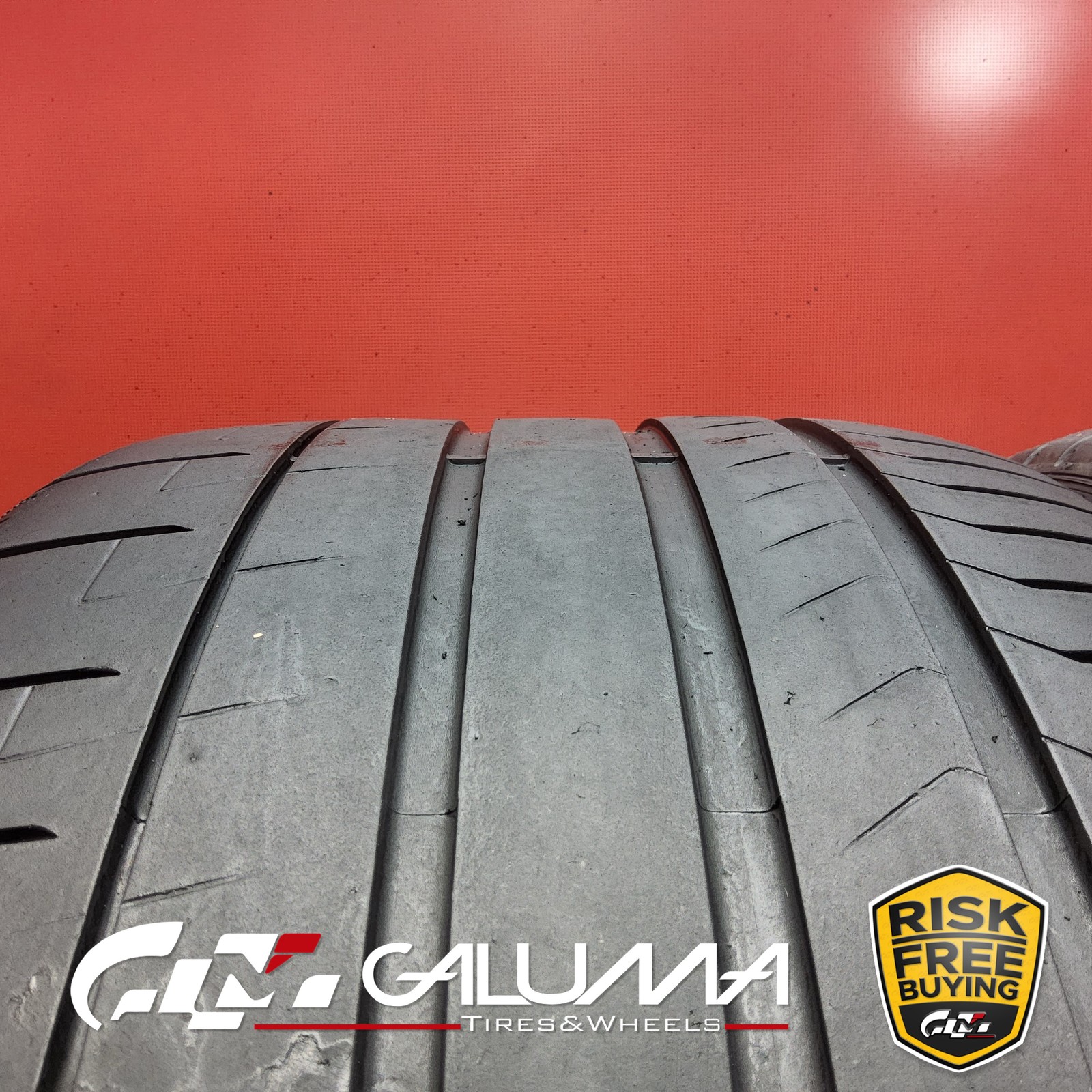 Set of 2 Tires Pirelli P-Zero (PZ4) ★ XL 285/30ZR20 285/30/20 2853020 99Y #95491
