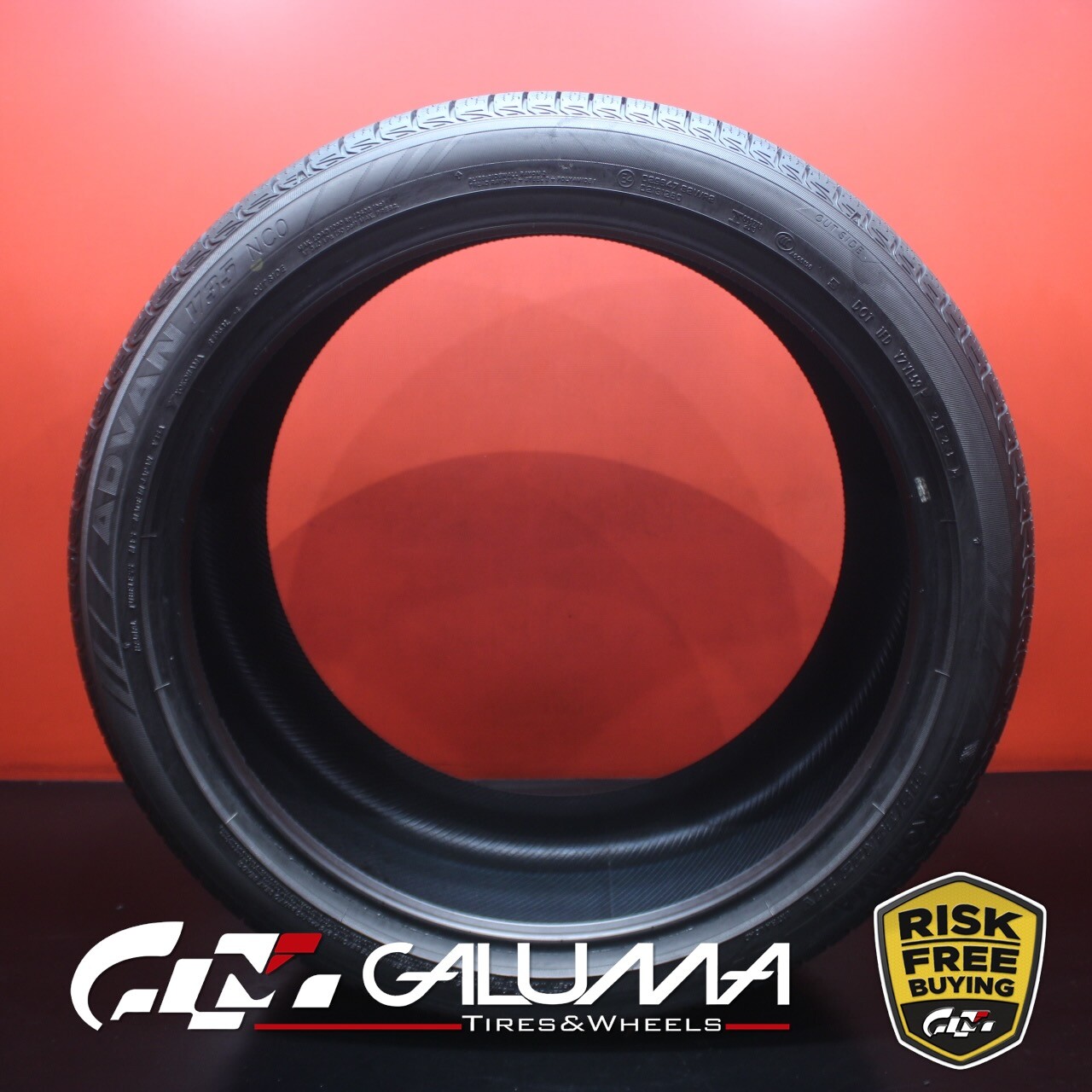 1 (One) Tire LikeNEW Yokohama Advan V35 315/35R22 315/35/22 3153522 111V #81539