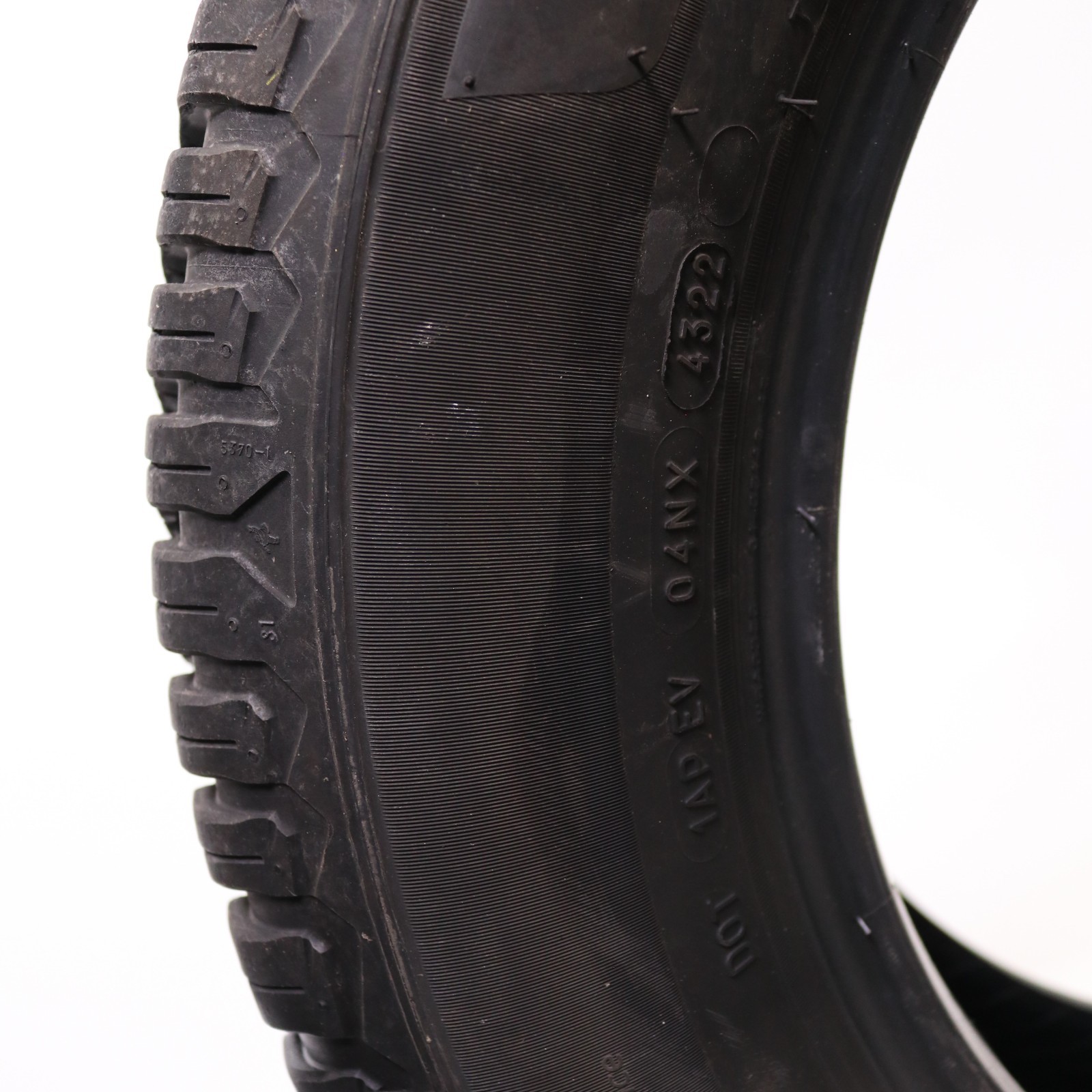 Set of 4 Used 205/65R16 Michelin CrossClimate 2 – 95H – 8-9/32