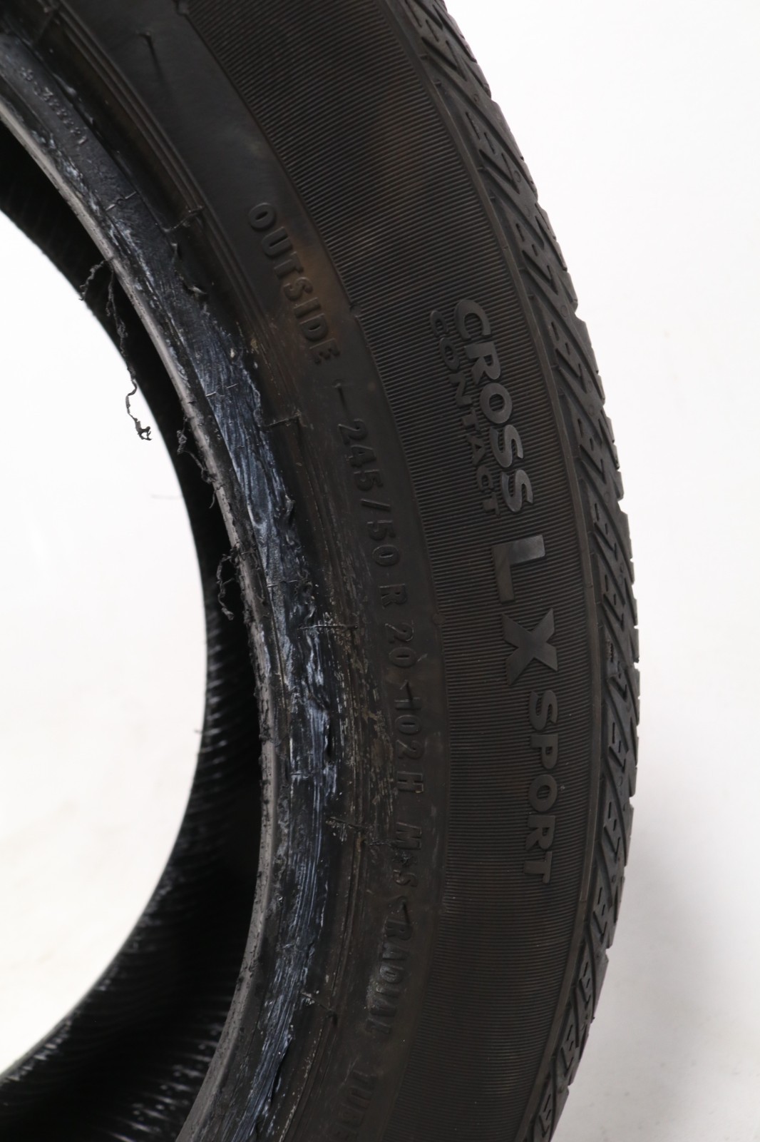Set of 2 Used 245/50R20 Continental CrossContact LX Sport – 102H – 7.5/32