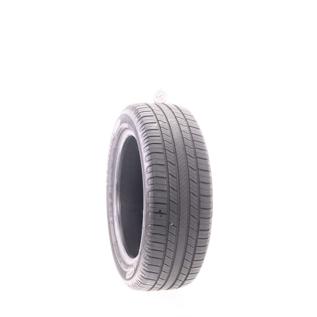 Set of (4) Used 215/55R17 Michelin Defender 2 94H – 9.5-10.5/32