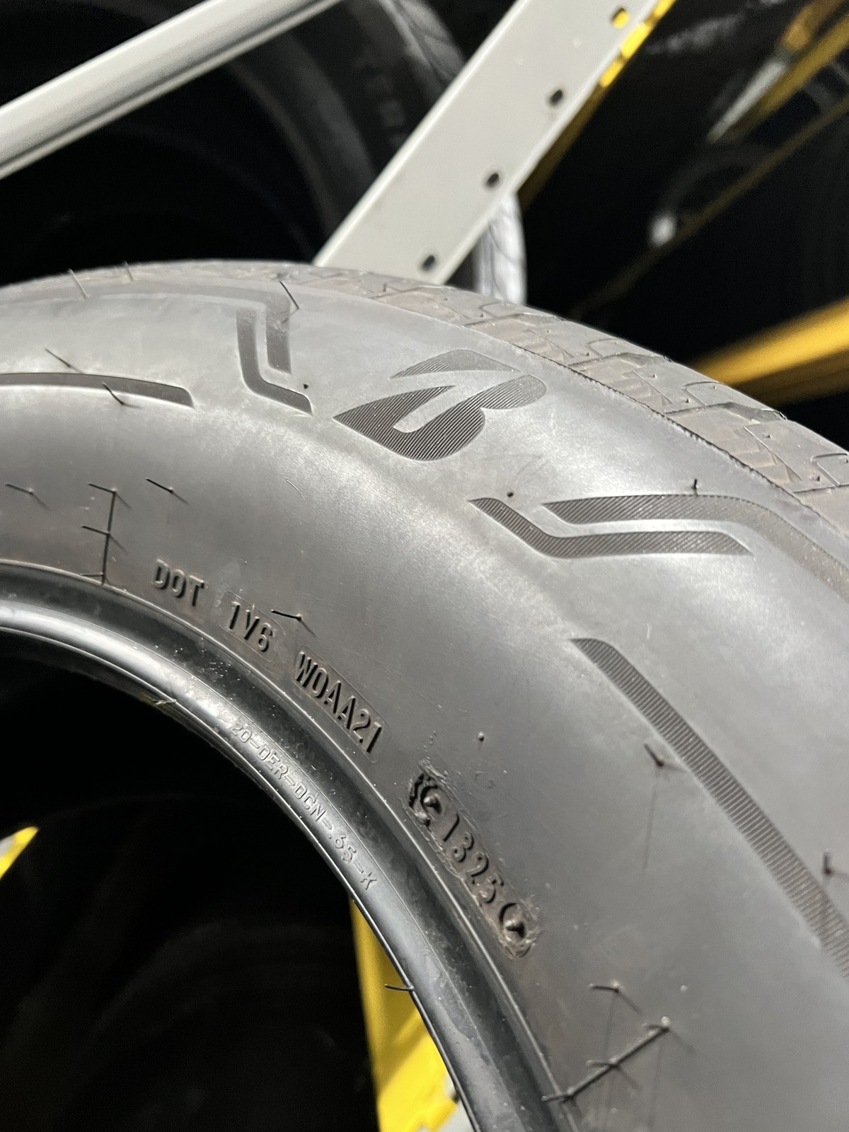 1 Tire Bridgestone Alenza A/S 02 TPC 275/60R20 115S DOT.1325 8.75/32