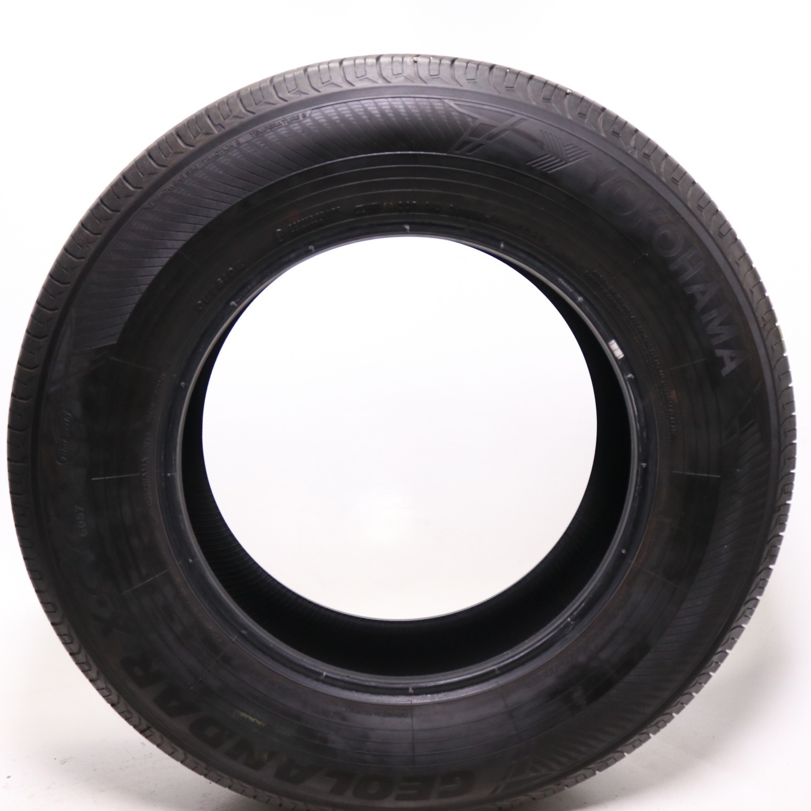 Set of 2 Used 265/70R18 Yokohama Geolandar X-CV G057 – 116T – 8.5-9.5/32