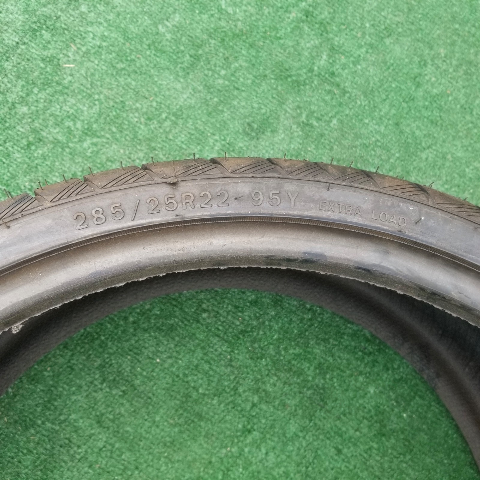 285/25R22 Atlas Force UHP Tire Brand New Sticker 285/25R-22 95Y XL 100% Tread