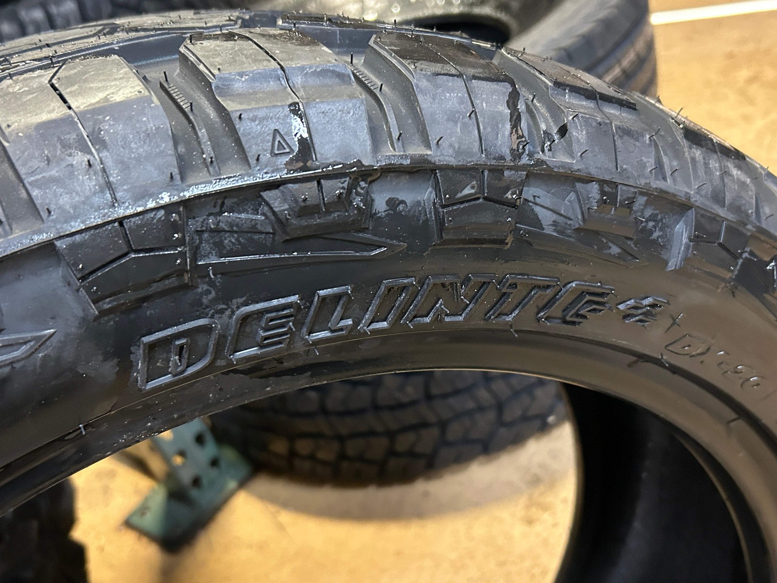 DELINTE DX20 BANDIT X/T BSW P 245 50 20 102W ALL TERRAIN TIRE 841623133778
