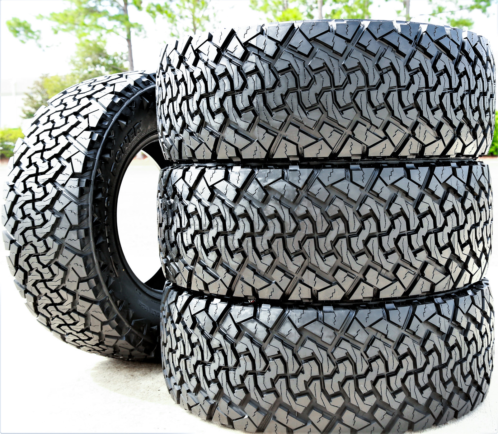 4 Tires Venom Power Terra Hunter X/T 265/60R18 114T XL XT Extreme Terrain