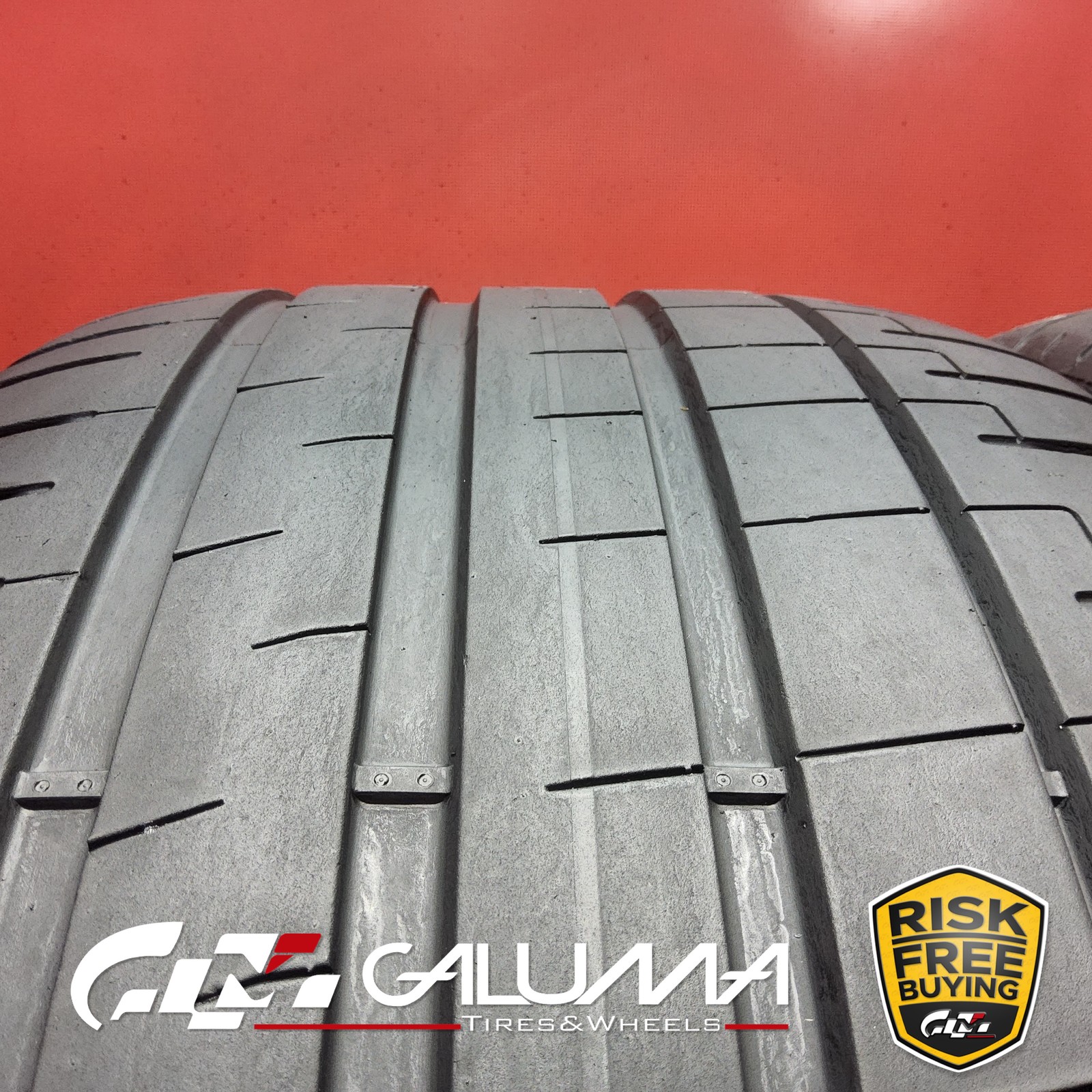 Set of 2 Tires Pirelli P-Zero (PZ5) ★ XL HL295/35/21 ZR21 2953521 110Y #96154