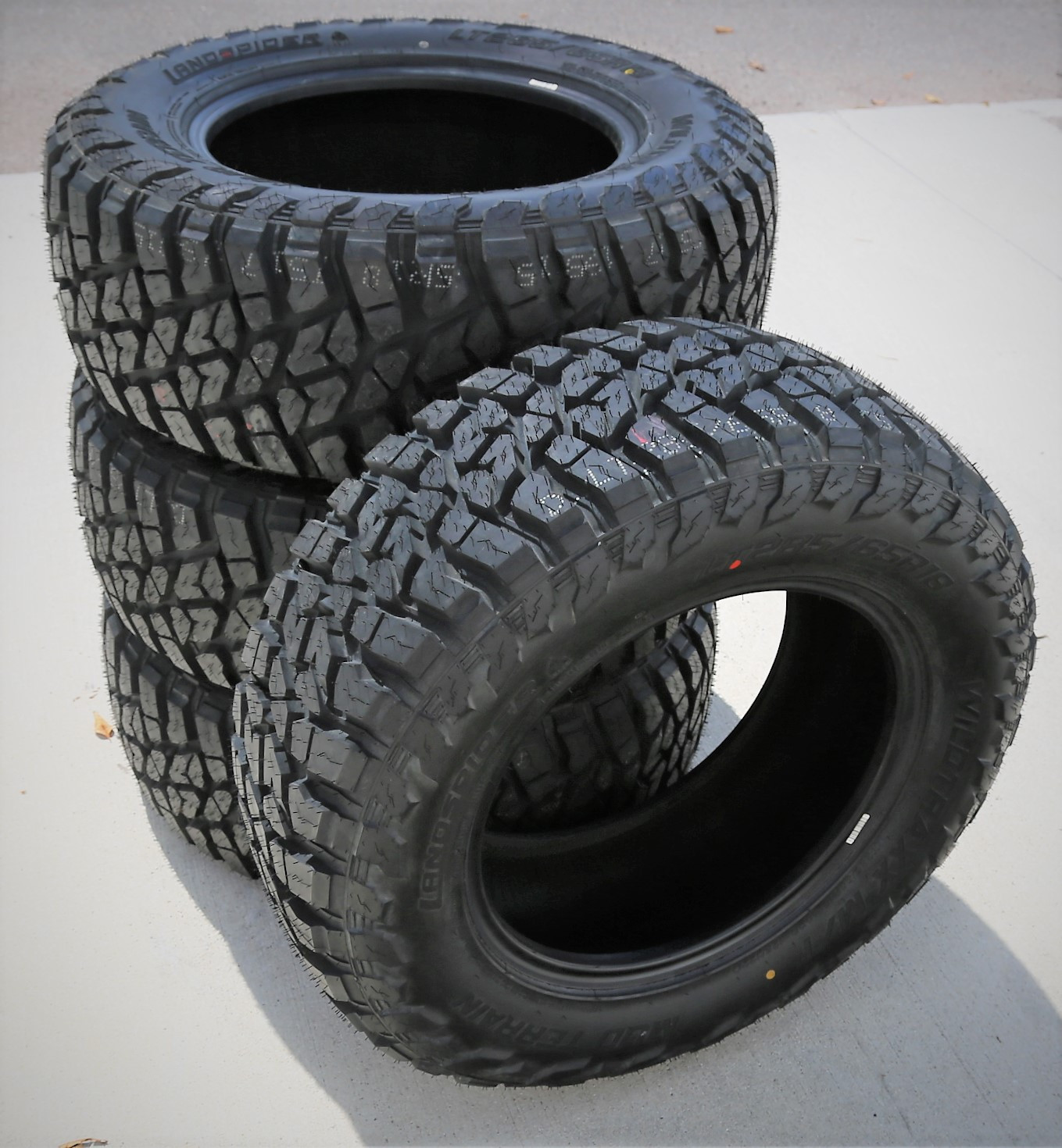 4 Tires LT 285/65R18 Landspider Wildtraxx M/T MT Mud Load E 10 Ply