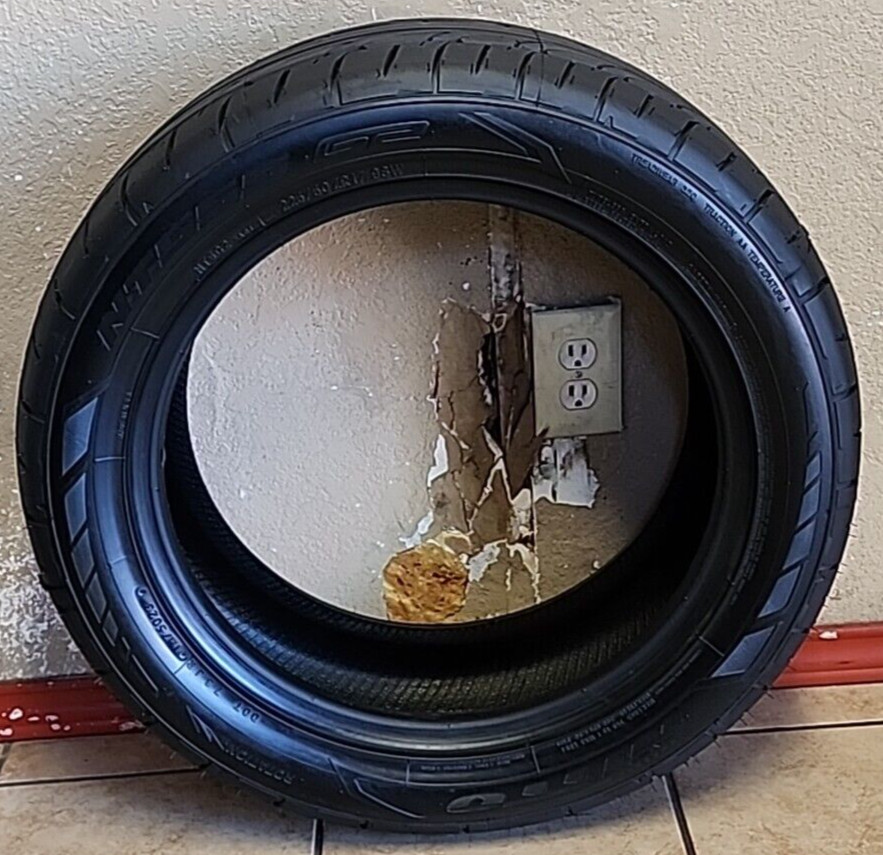 225/50ZR17 98W Nitto NT555 G2 10/32 DOT 5023 2255017